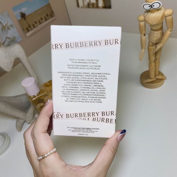 Burberry Her Petals Limited Edition Eau de Parfum “Valencia” – 88 ml / 3 fl oz