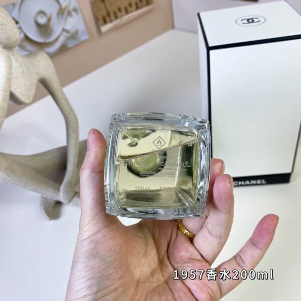 Chanel 1957 Les Exclusifs de Chanel Eau de Parfum – Unisex Fragrance, 200ml / 6.8 oz
