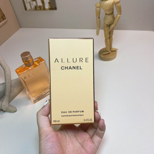 Chanel Allure Eau de Parfum – Women’s Perfume, 100ml / 3.4 oz