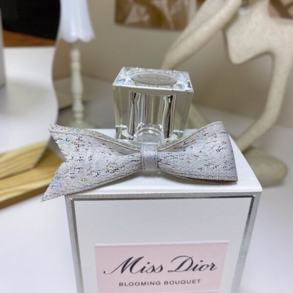 Miss Dior Blooming Bouquet by Christian Dior Eau de Toilette 100ml / 3.4 oz – Women’s Perfume