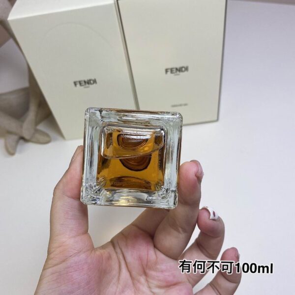 Fendi Perché No Eau de Parfum 100 ml / 3.4 oz – Unisex Fragrance