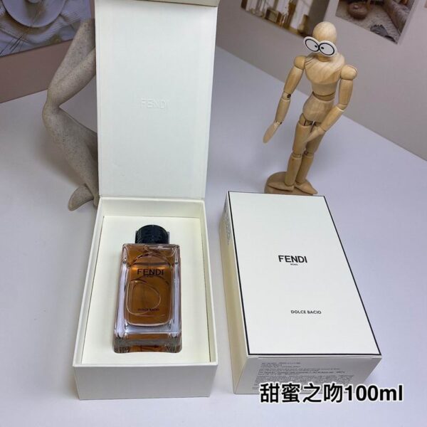 Fendi Perché No Eau de Parfum Spray 3.4 oz / 100ml – Unisex Fragrance (Sealed)