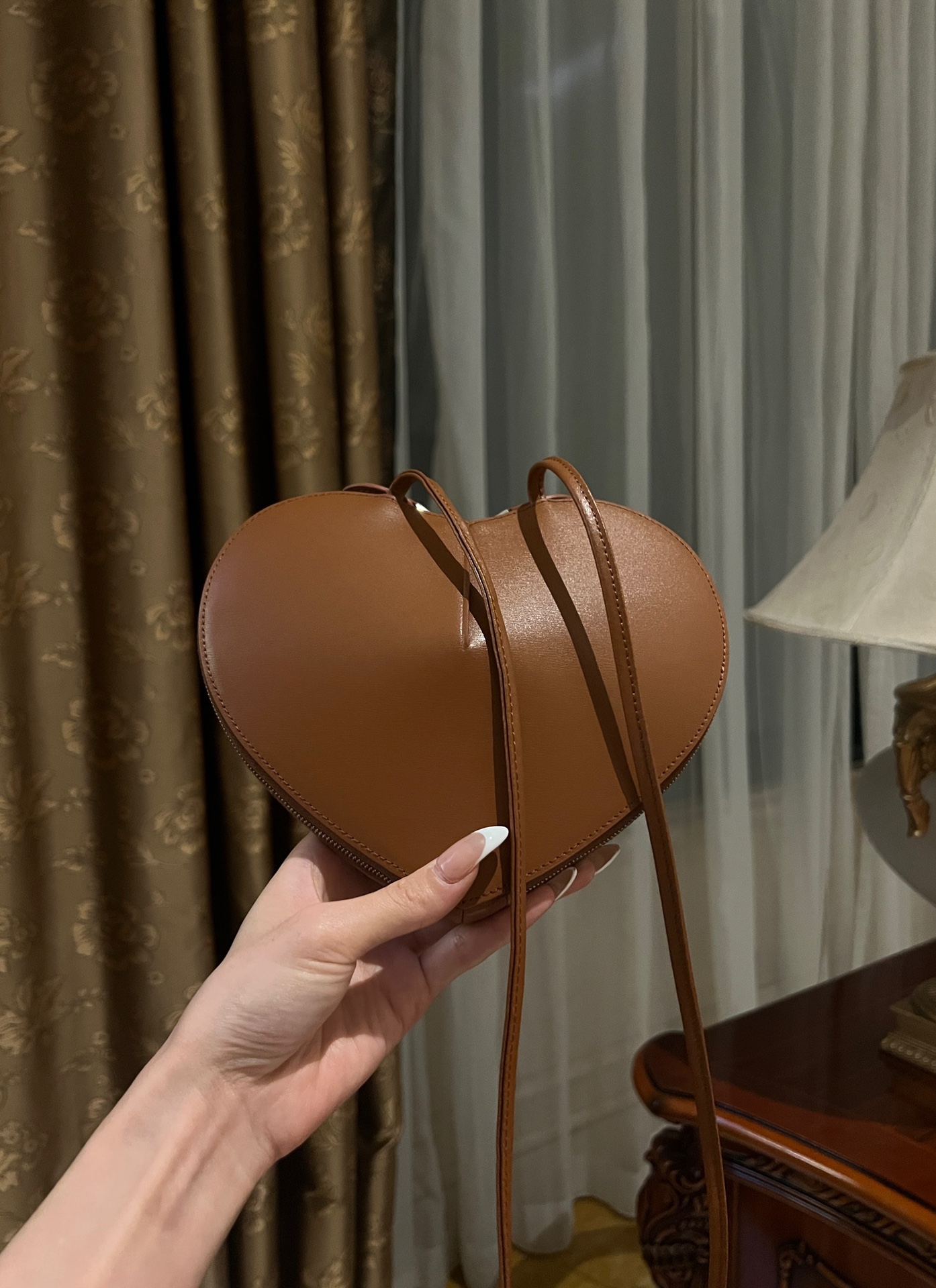 Le coeur leather crossbody bag Alaïa brown  in Leather