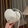 Le coeur leather crossbody bag Alaïa white in Leather