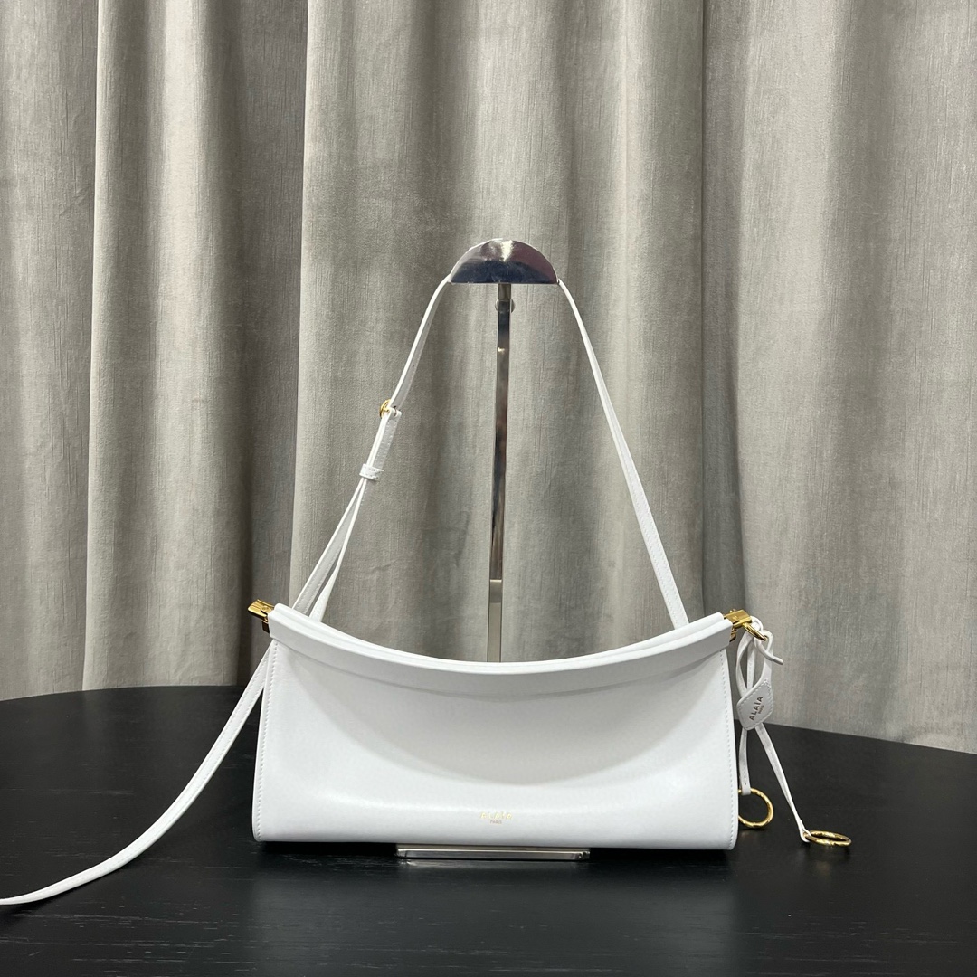 Alaïa Alaïa East West S Shoulder Bag Unica in White |