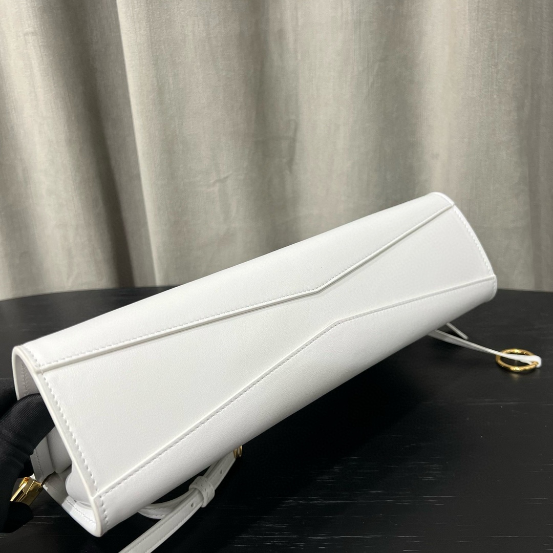 Alaïa Alaïa East West S Shoulder Bag Unica in White |