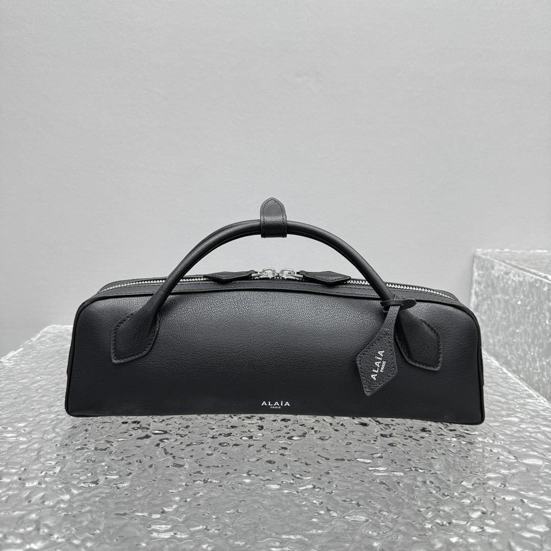 Alaïa Clutches and evening bags for Women  Alaia002414