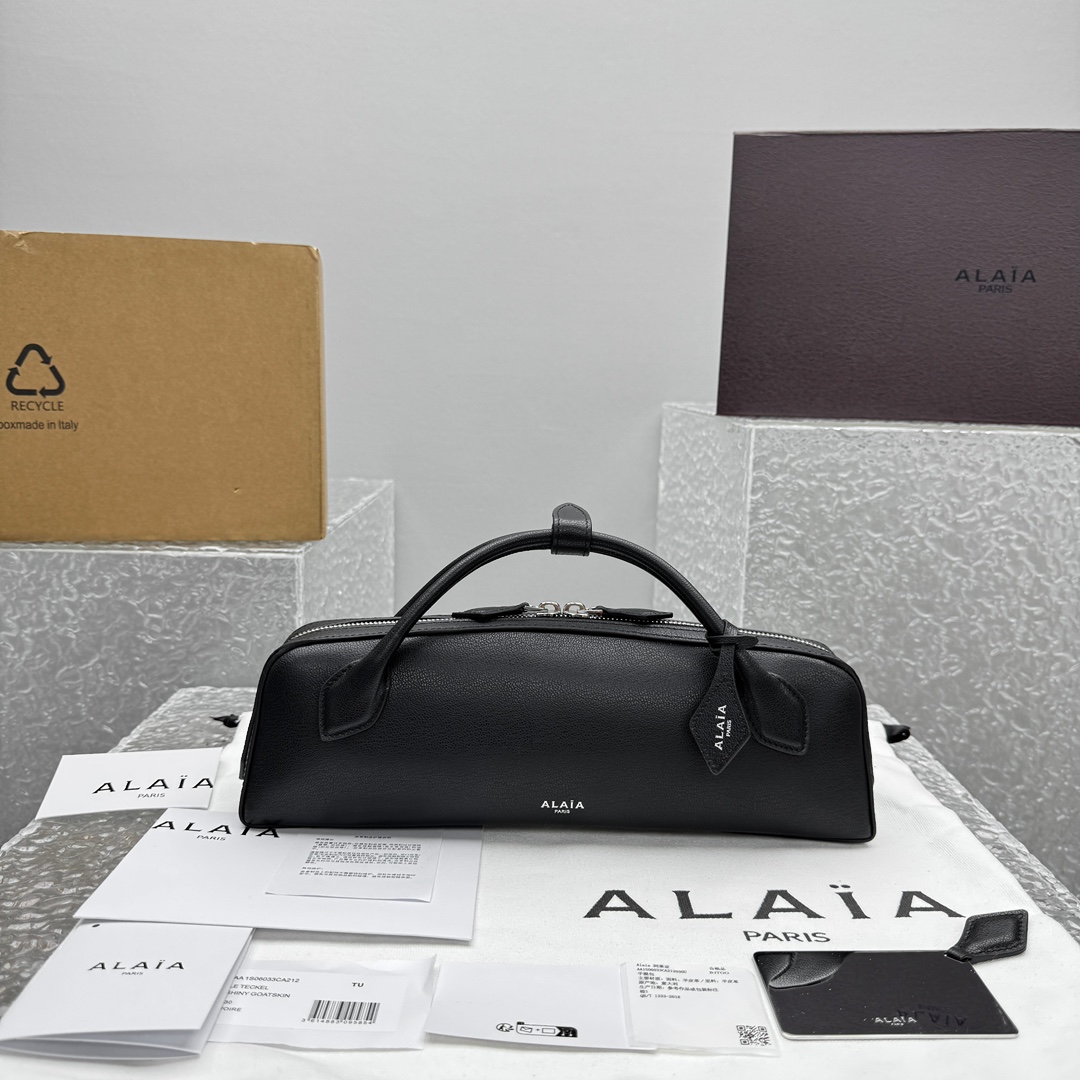 Alaïa Clutches and evening bags for Women  Alaia002414