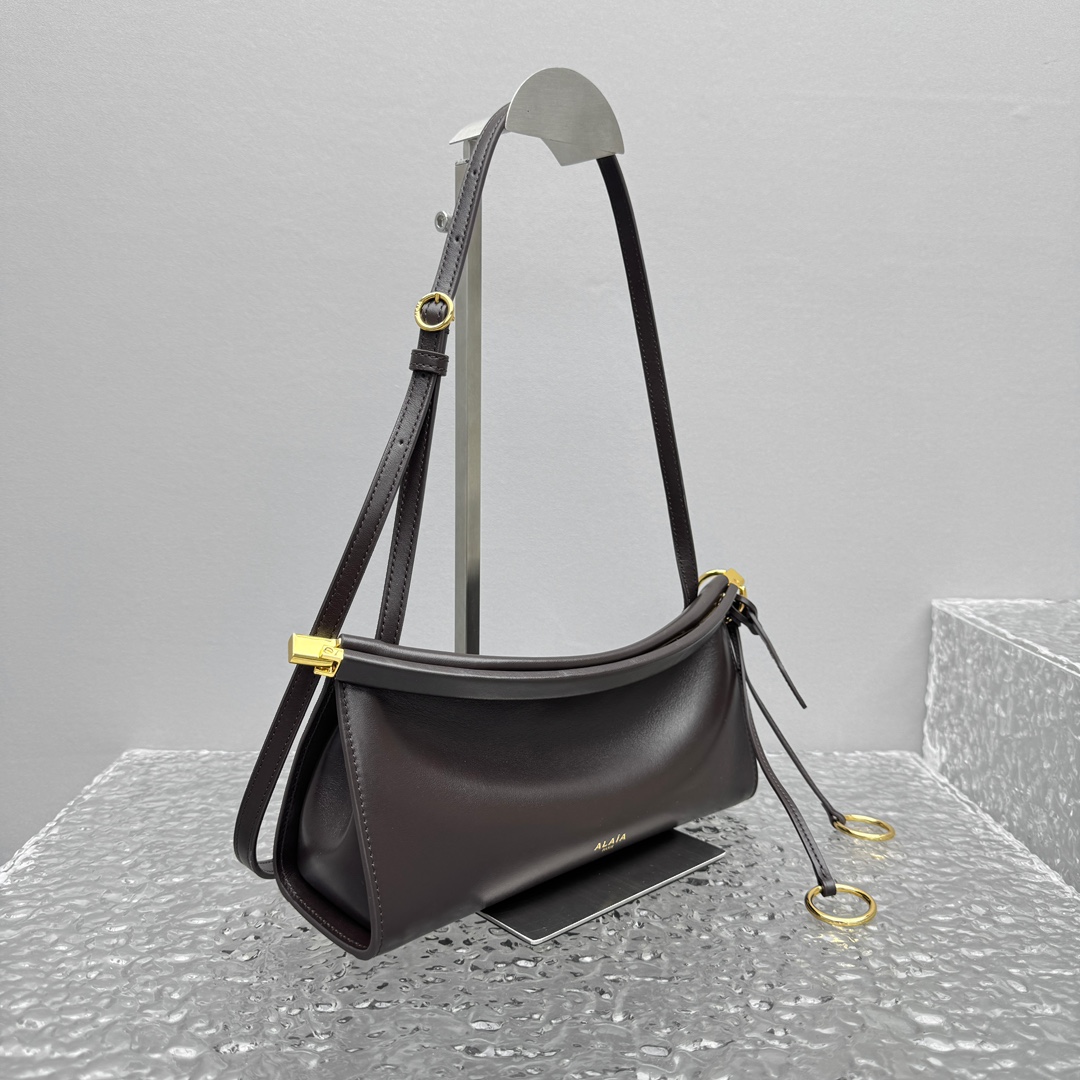 Alaïa Le Click Large leather shoulder bag - Shoulder Bags