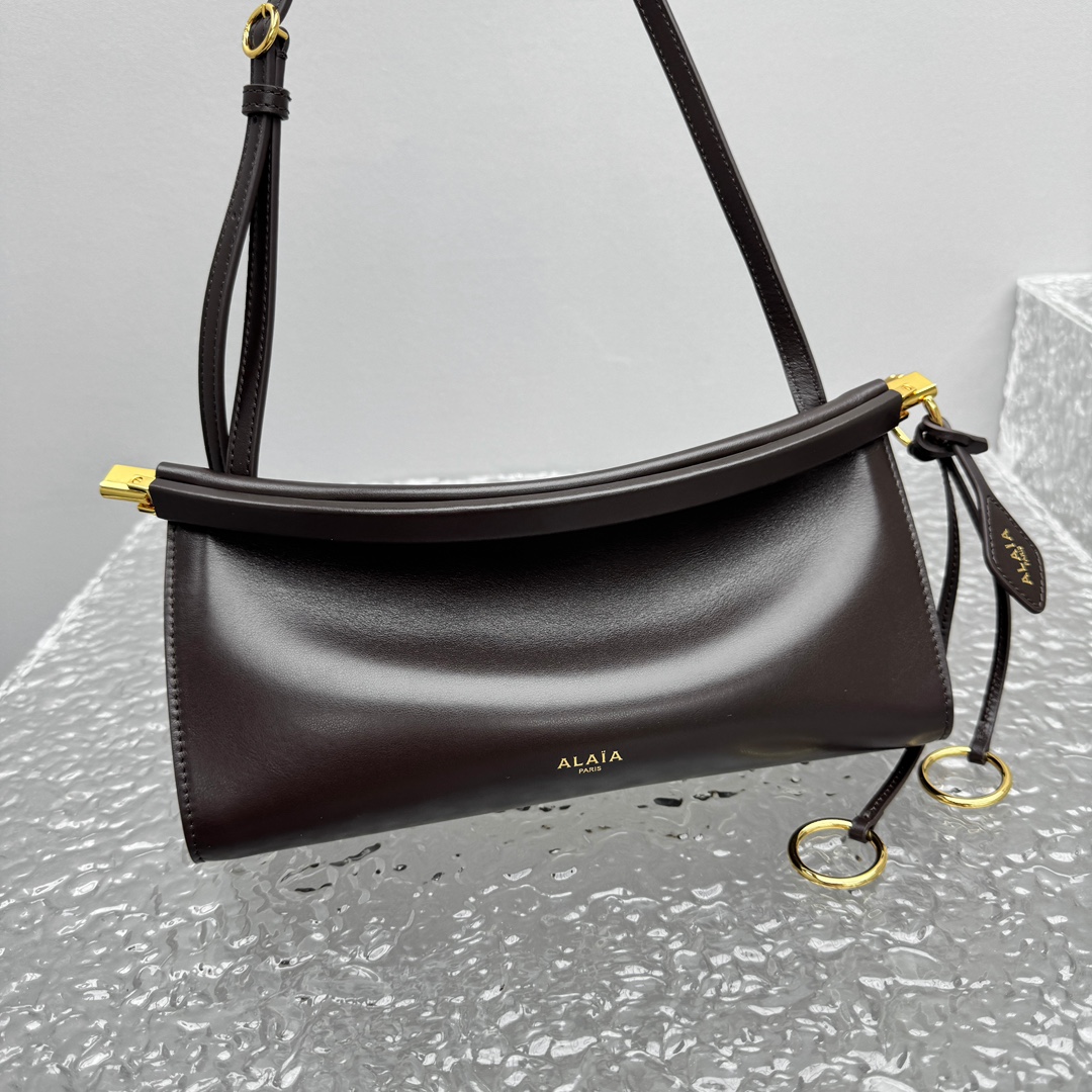 Alaïa Le Click Large leather shoulder bag - Shoulder Bags