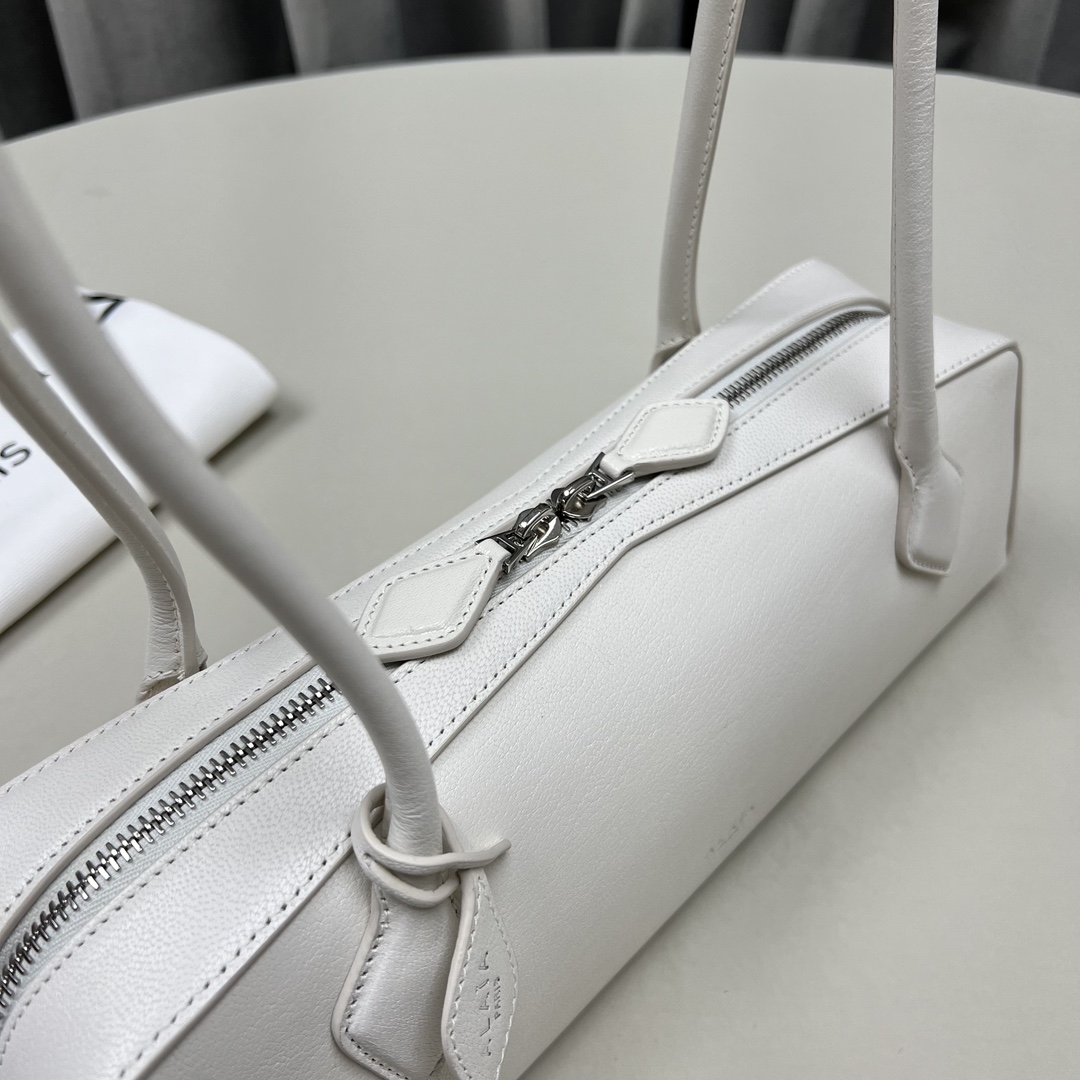 Alaia Le teckel leather bag Alaïa White in Leather - 54281222