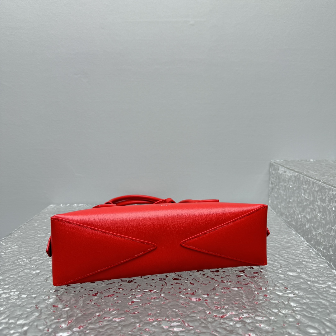 ALAIA Shiny Goatskin Small Le Teckel Bag Rouge Vif 1528672