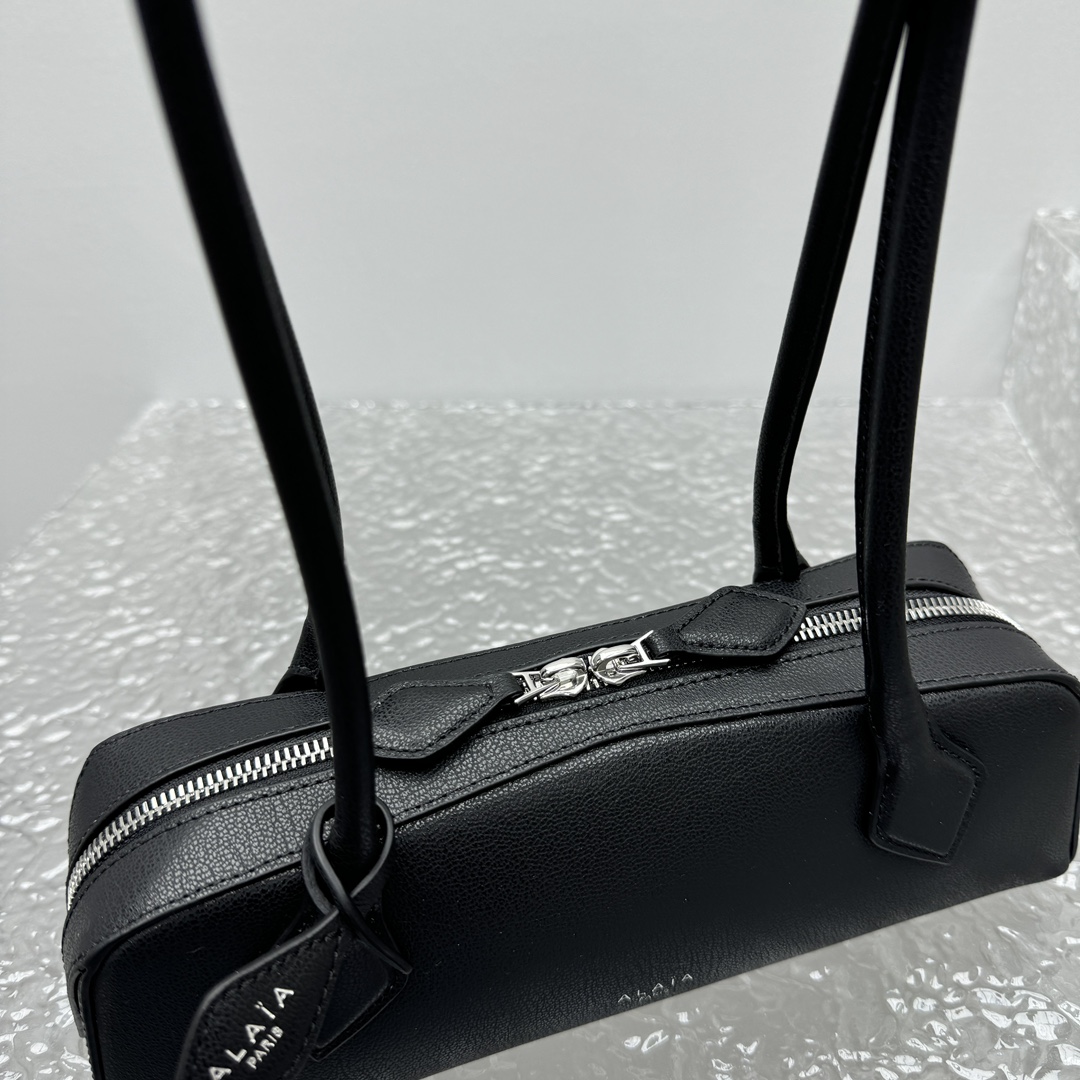 ALAIA Goatskin Small Le Teckel Bag Black 1623458