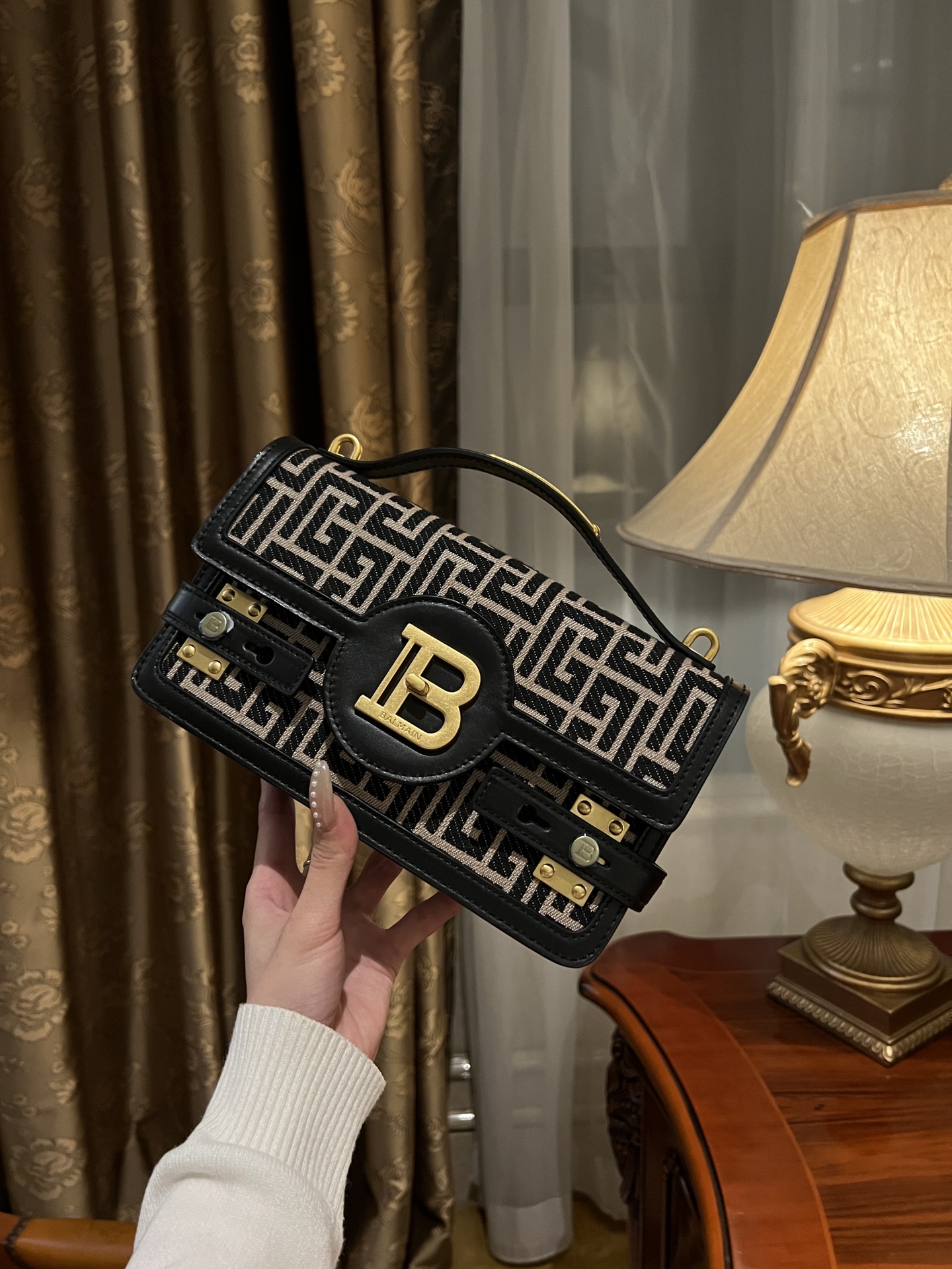 B-Buzz Shoulder 24 Purse – Balmain – Cotton – Ivory/Black