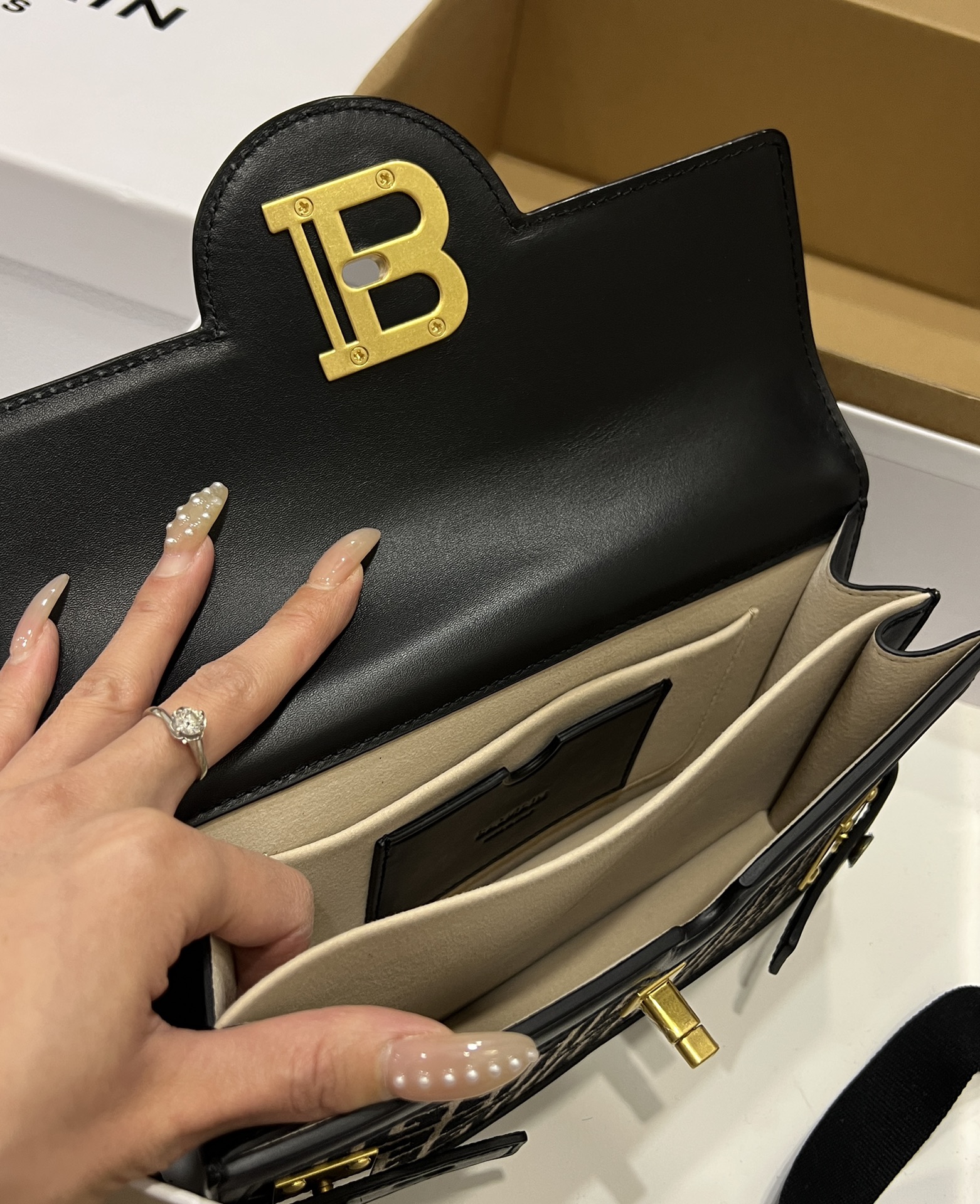 B-Buzz Shoulder 24 Purse - Balmain - Cotton - Ivory/Black ref.1752092 -  BALMAIN 00029
