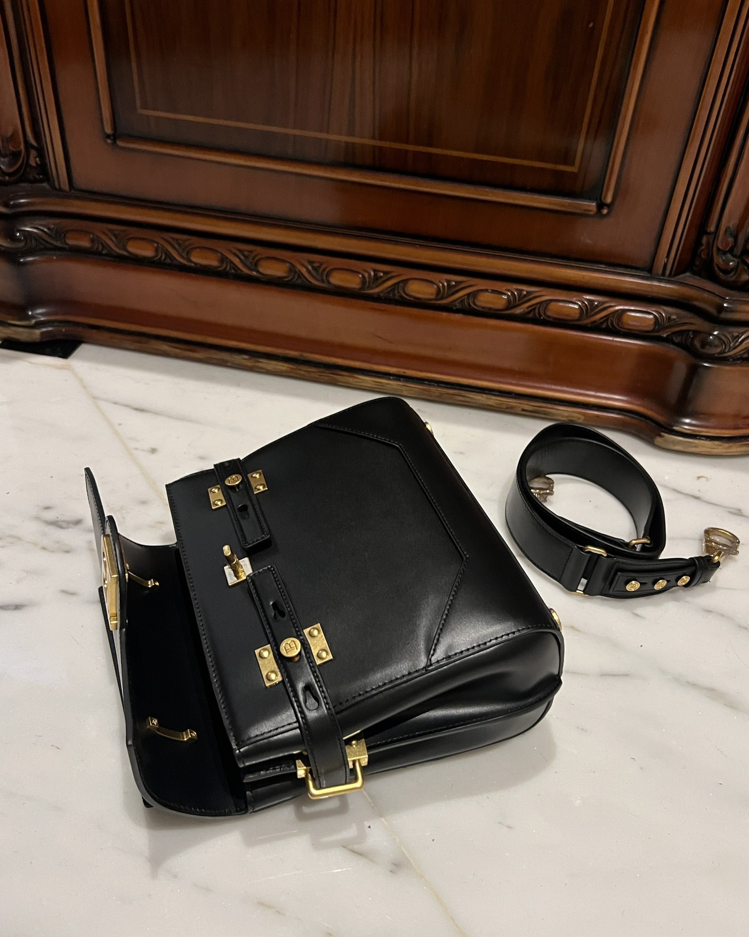 Balmain Collection of B-Buzz Bags for Women | BALMAIN