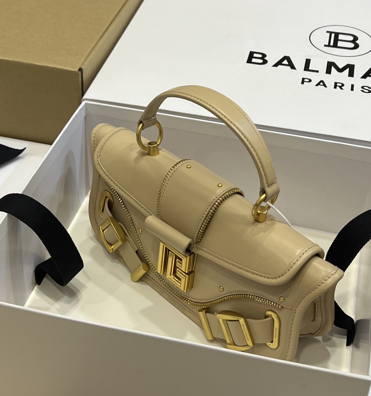 Balmain Women Blaze Clutch Bag in Smooth Leather-Beige