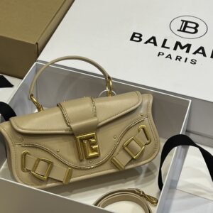 Balmain Women Blaze Clutch Bag in Smooth Leather-Beige