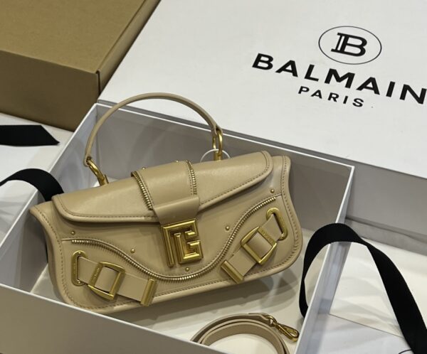 Balmain Women Blaze Clutch Bag in Smooth Leather-Beige