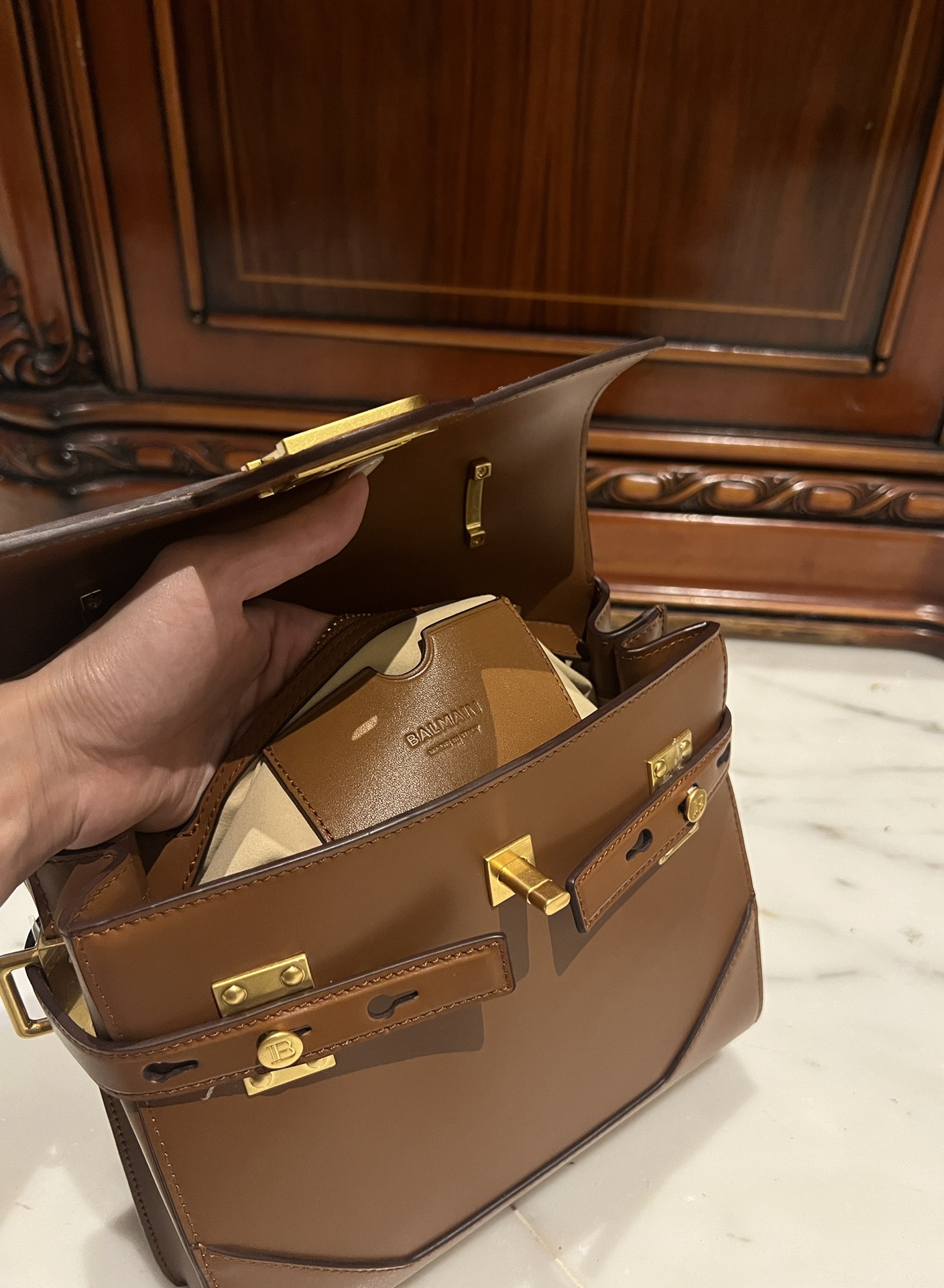 Balmain Smooth leather B-Buzz 23 bag brown brown - Women | BALMAIN