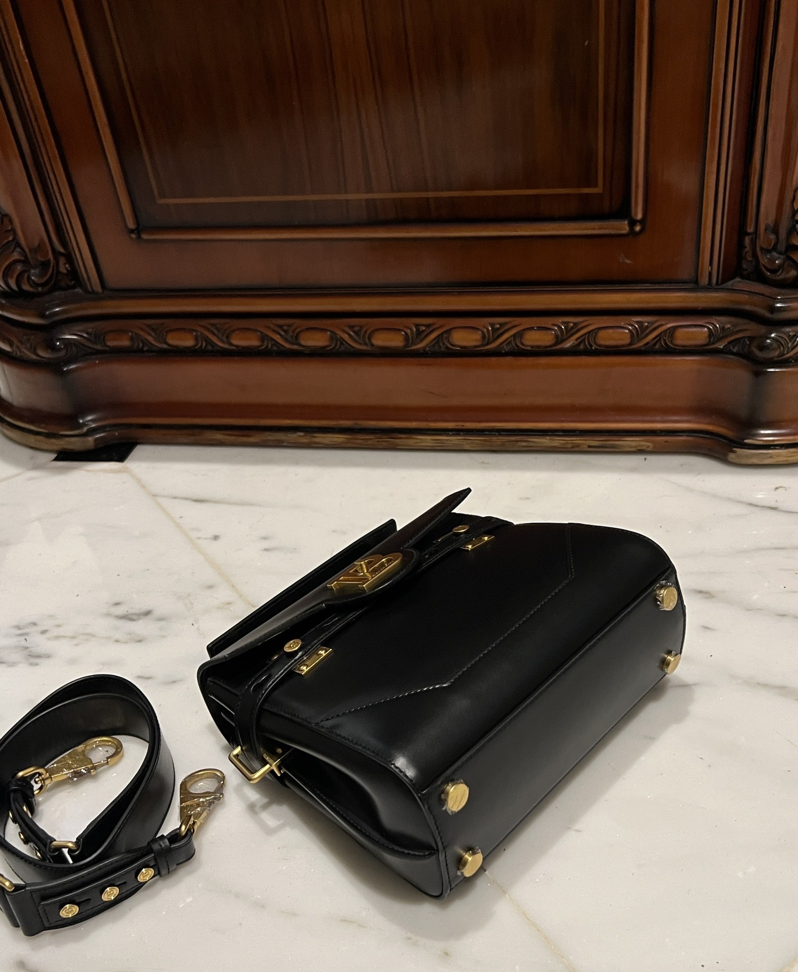 Balmain B-buzz 23 Shoulder Bag In Black |  BALMAIN 00259