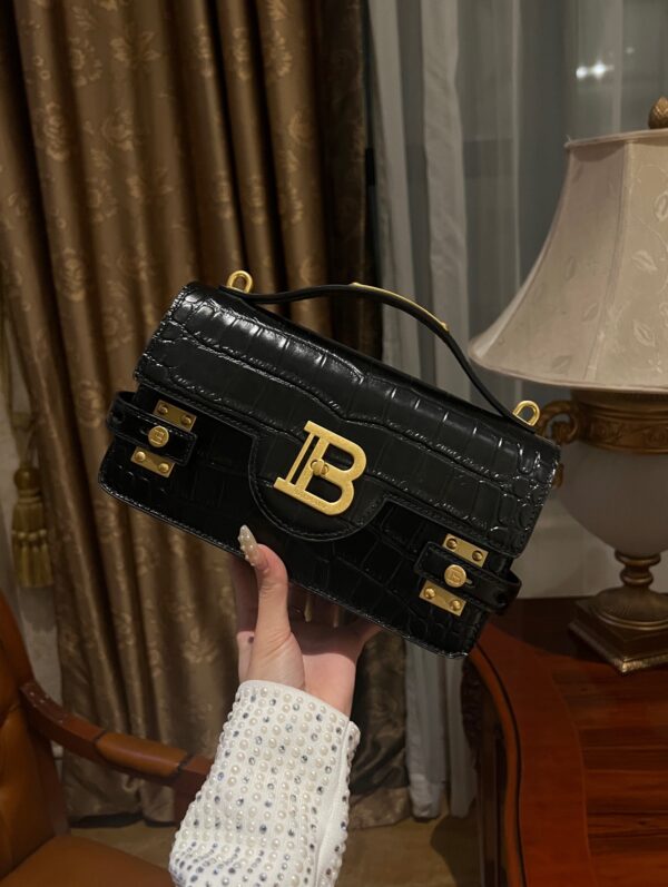 Balmain - B-BUZZ 24 black leather bag with metal logo