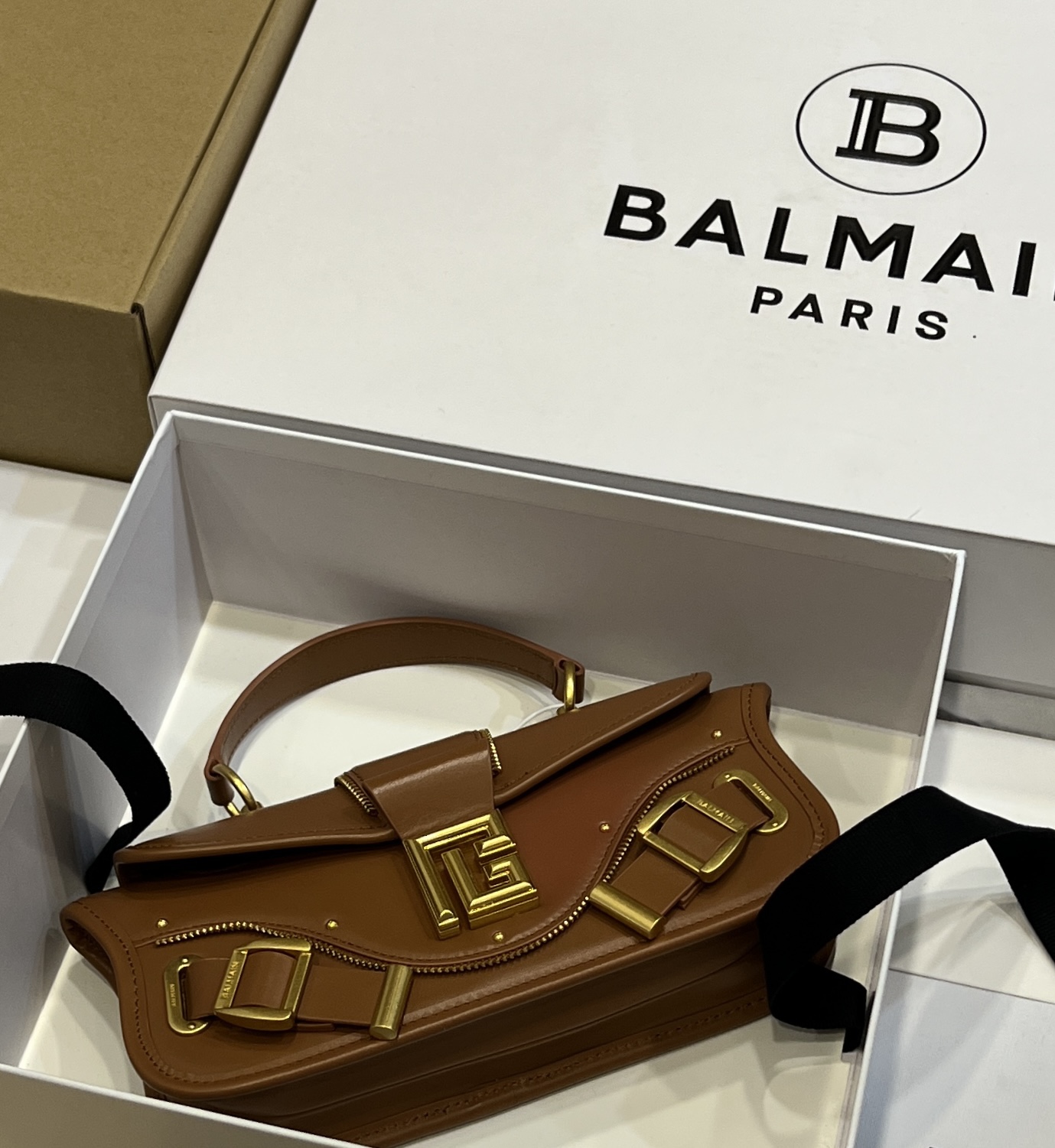 Balmain   - Blaze  leather baguette bag in brown with metal logoBALMAIN  0029