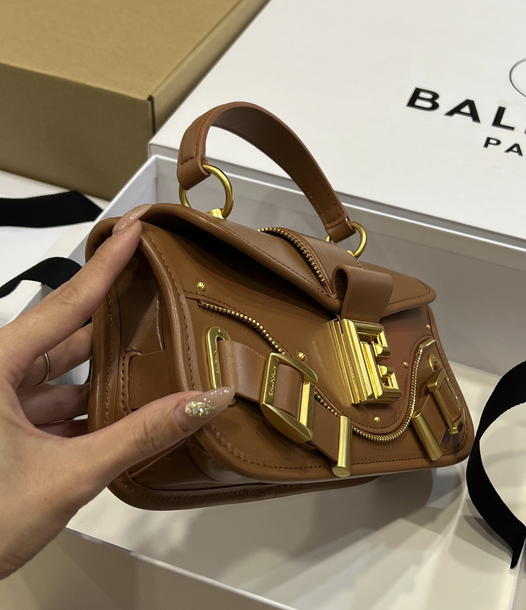 Balmain   - Blaze  leather baguette bag in brown with metal logoBALMAIN  0029