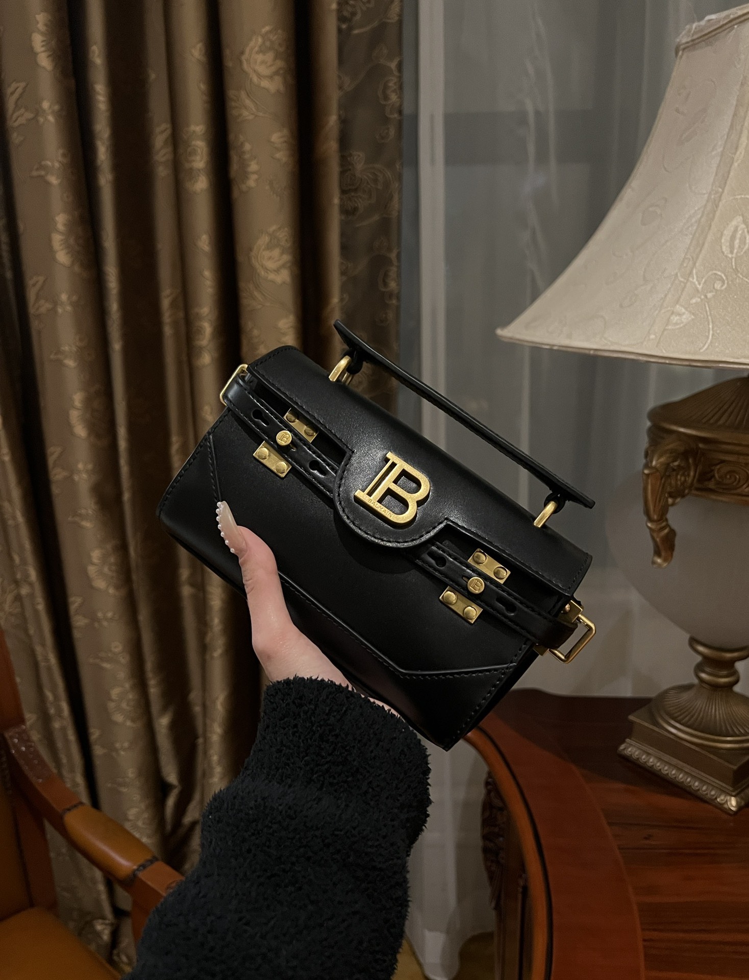 Balmain B-Buzz 19 Shoulder Bag | Black | BALMAIN  0039