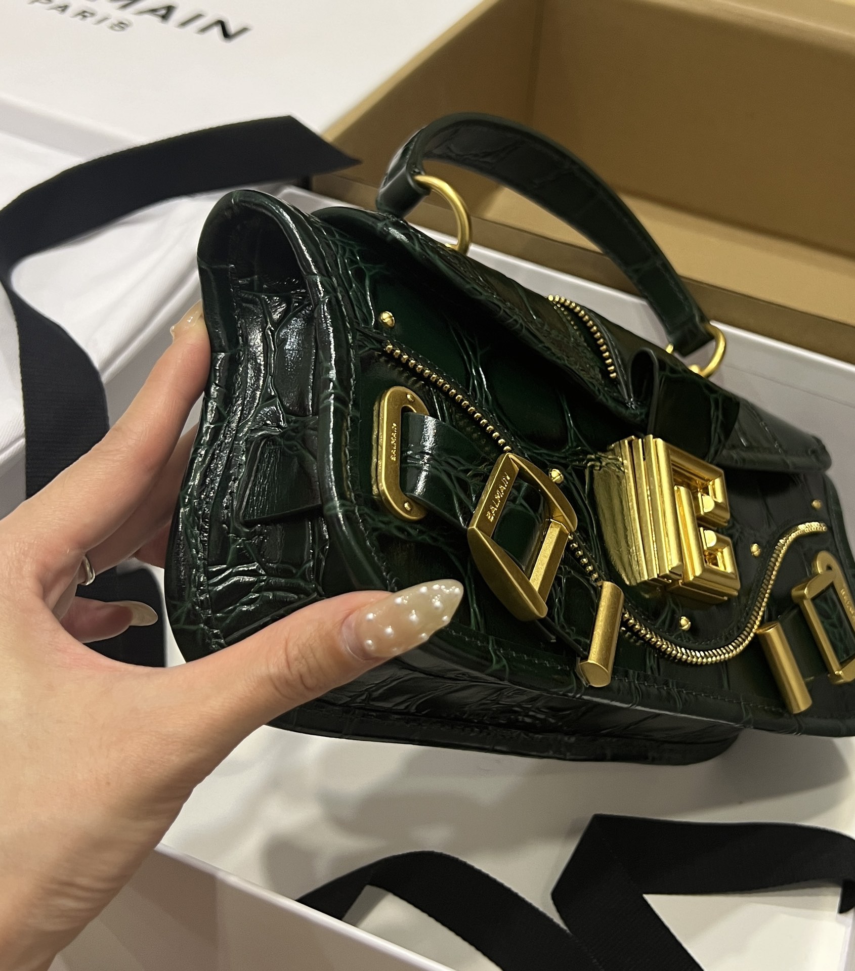 Blaze Small leather shoulder bag in black - Balmain |