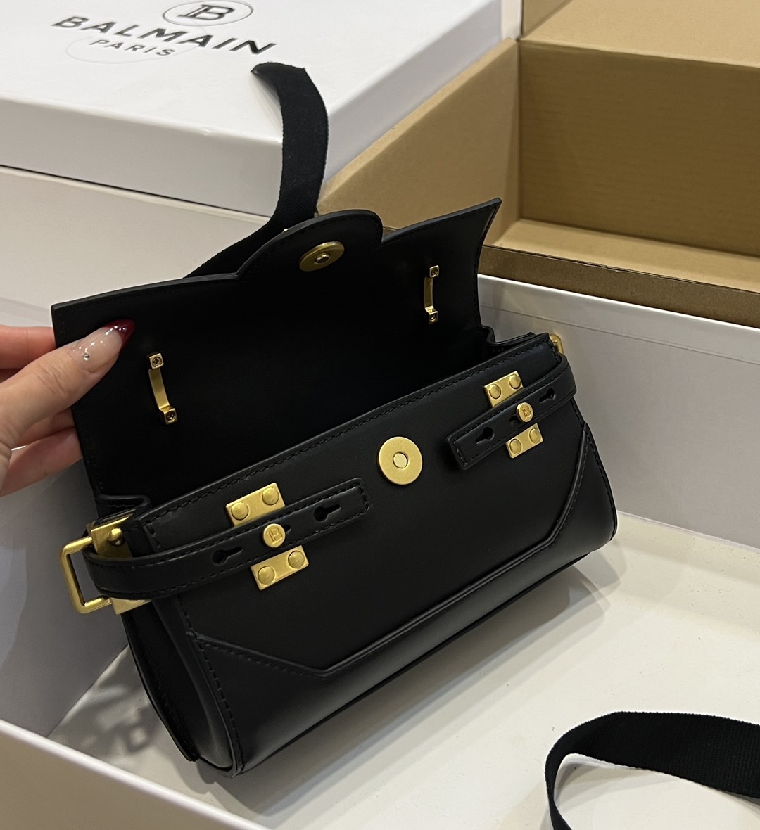 Balmain B-buzz 19 crossbody bag - Black - Women