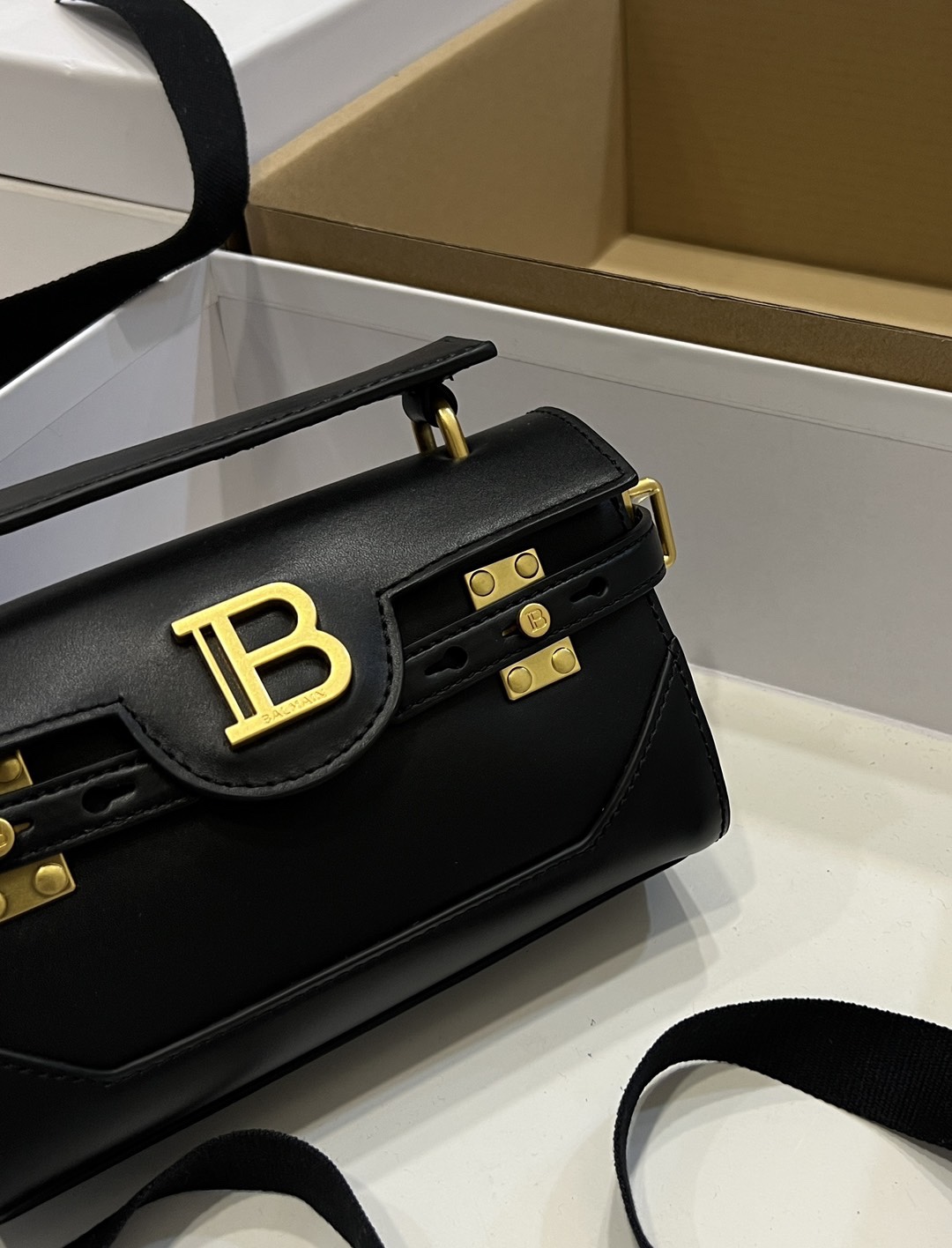 Balmain B-buzz 19 crossbody bag - Black - Women