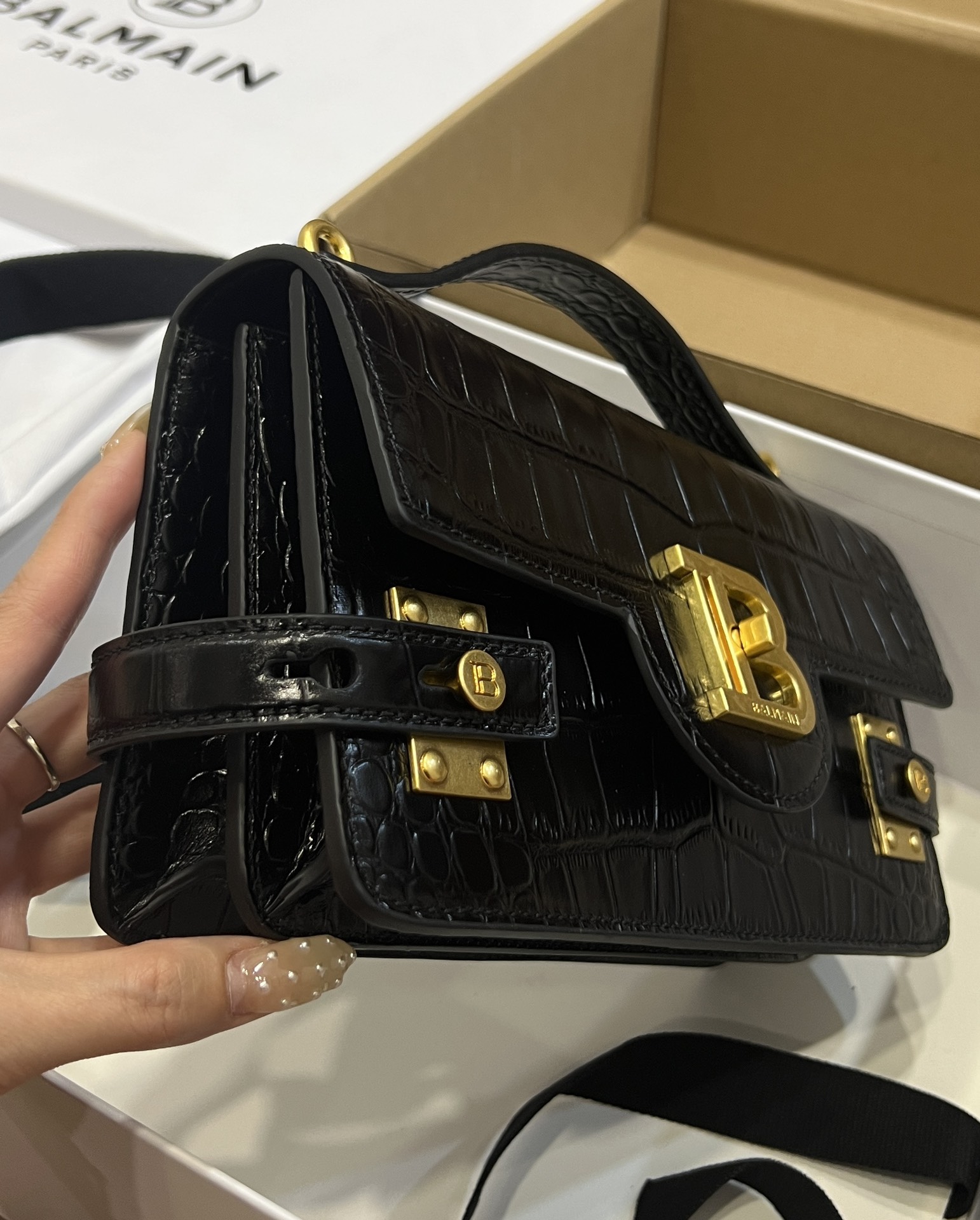 Balmain B-Buzz 24 grained monogram leather Shoulder bag - Women |