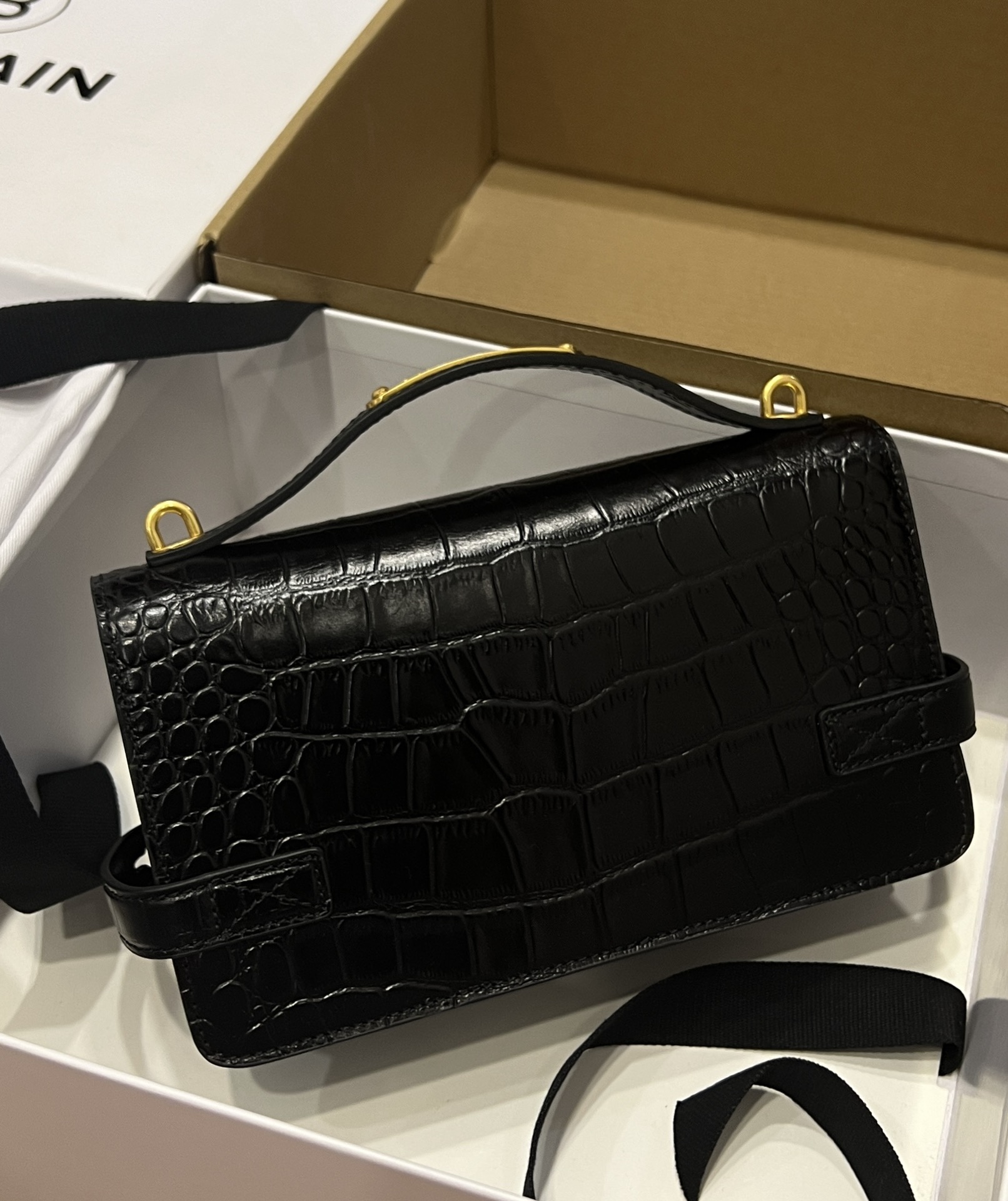 Balmain B-Buzz 24 grained monogram leather Shoulder bag - Women |