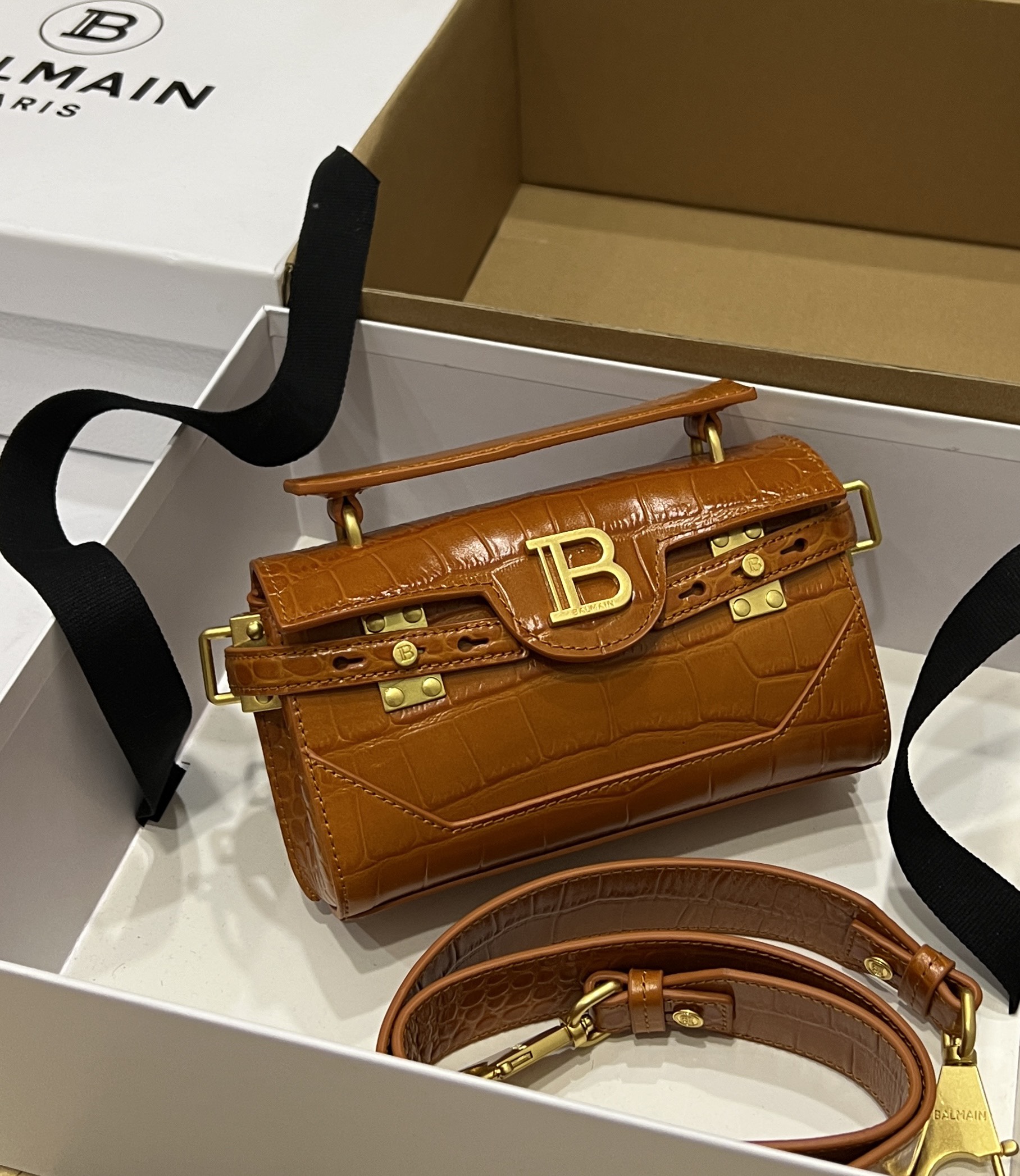 bag  Balmain Smooth brown Leather B-Buzz 19 Bag ...