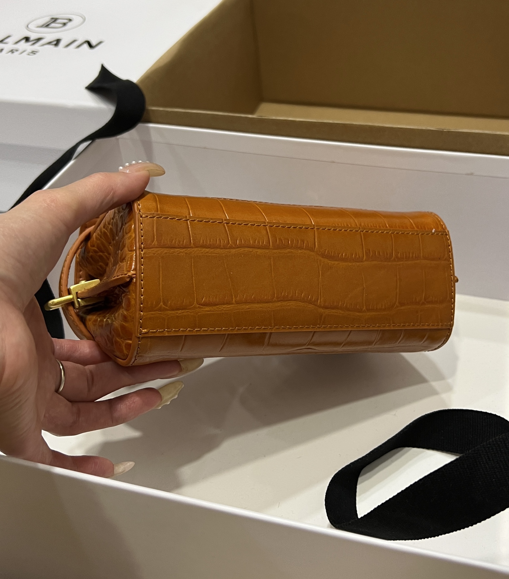 bag  Balmain Smooth brown Leather B-Buzz 19 Bag ...