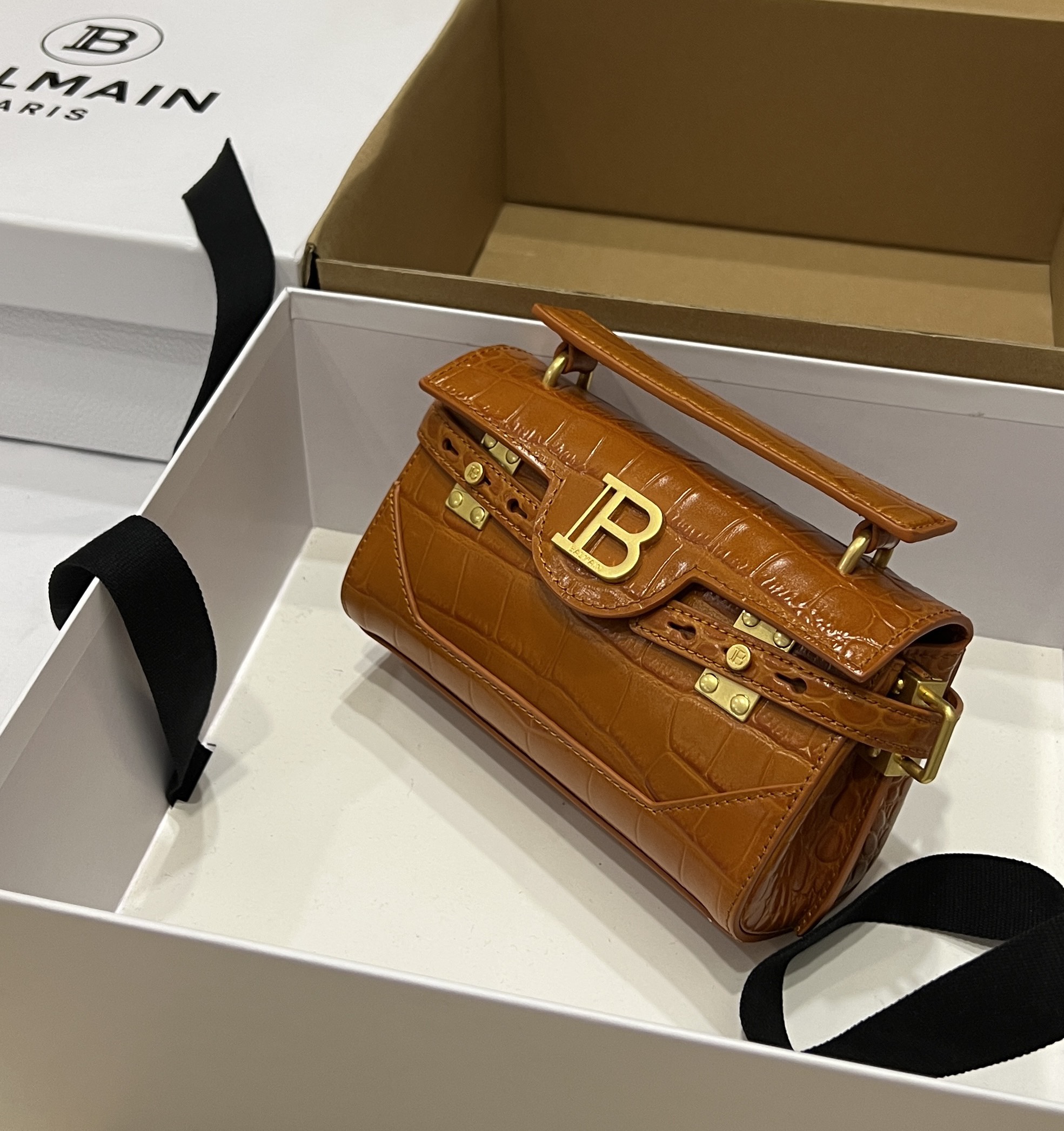 bag  Balmain Smooth brown Leather B-Buzz 19 Bag …