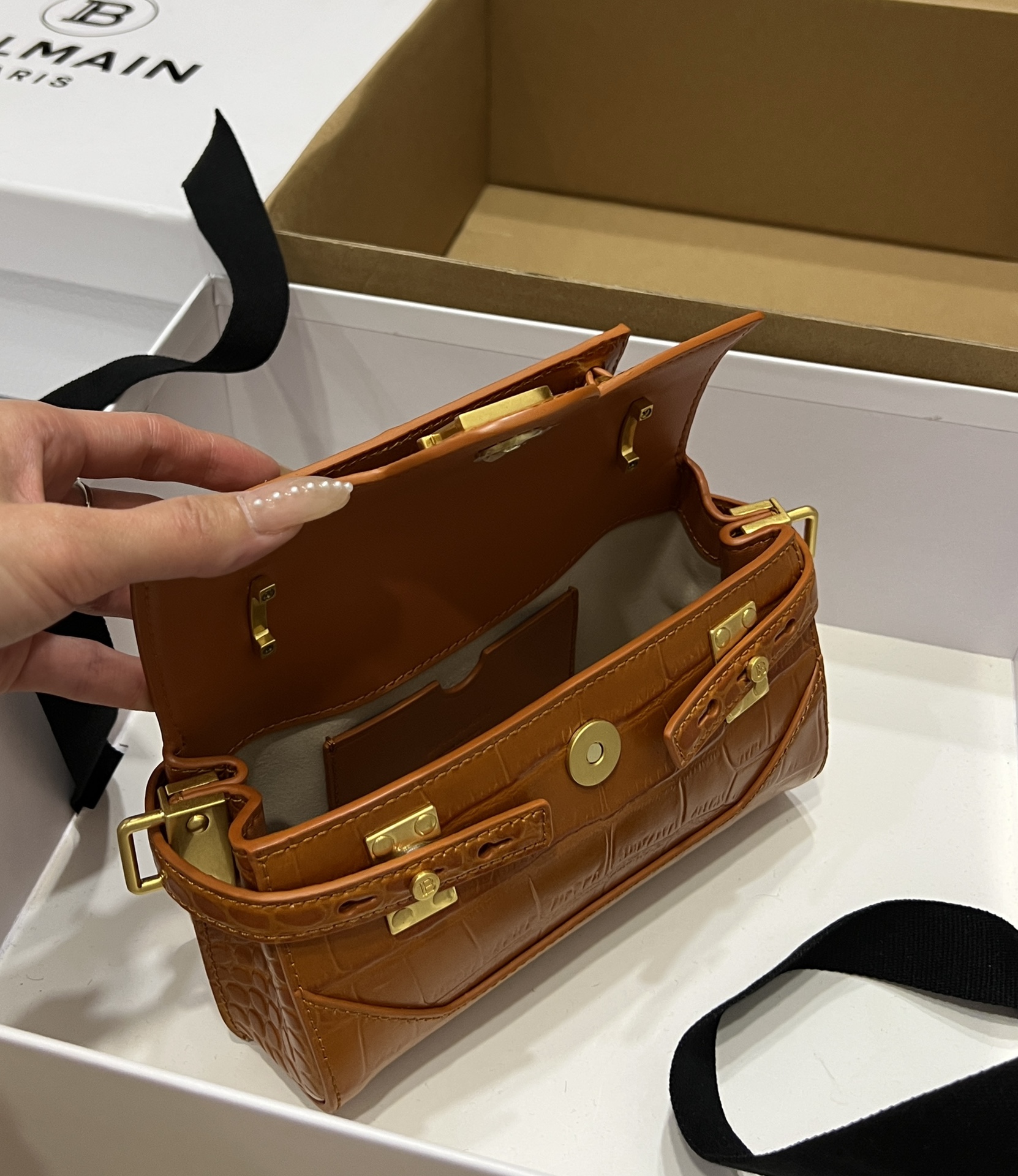 bag  Balmain Smooth brown Leather B-Buzz 19 Bag ...
