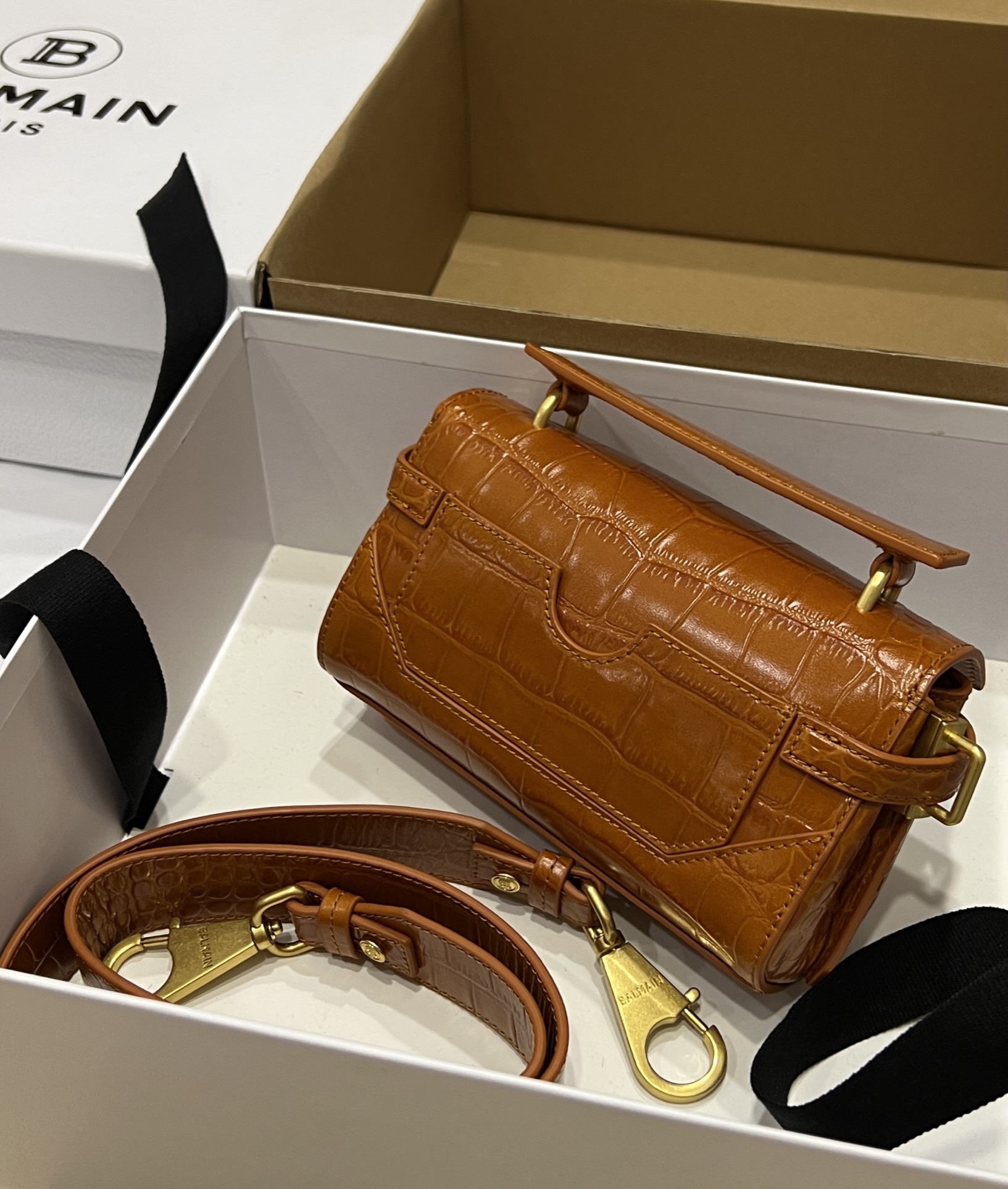 bag  Balmain Smooth brown Leather B-Buzz 19 Bag ...