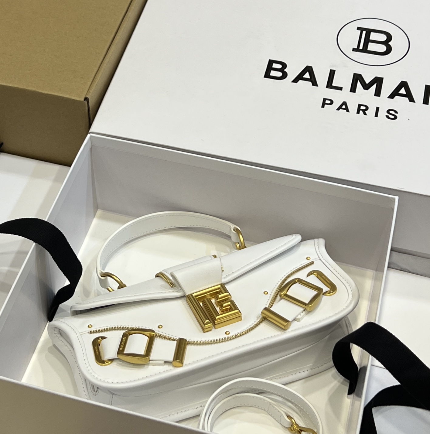 Balmain - Blaze Logo Baguette Bag in White BN1AE795LPSE -
