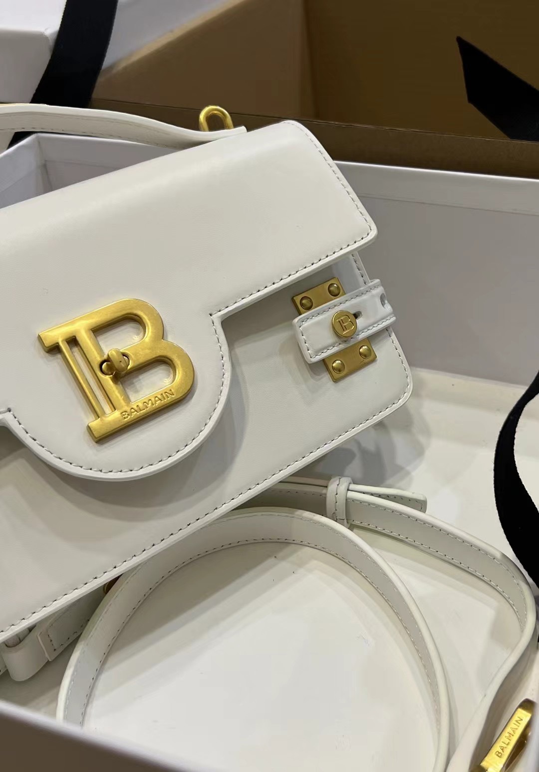 Balmain B-Buzz 24 Leather Tote Bag | White | BALMAIN  0159