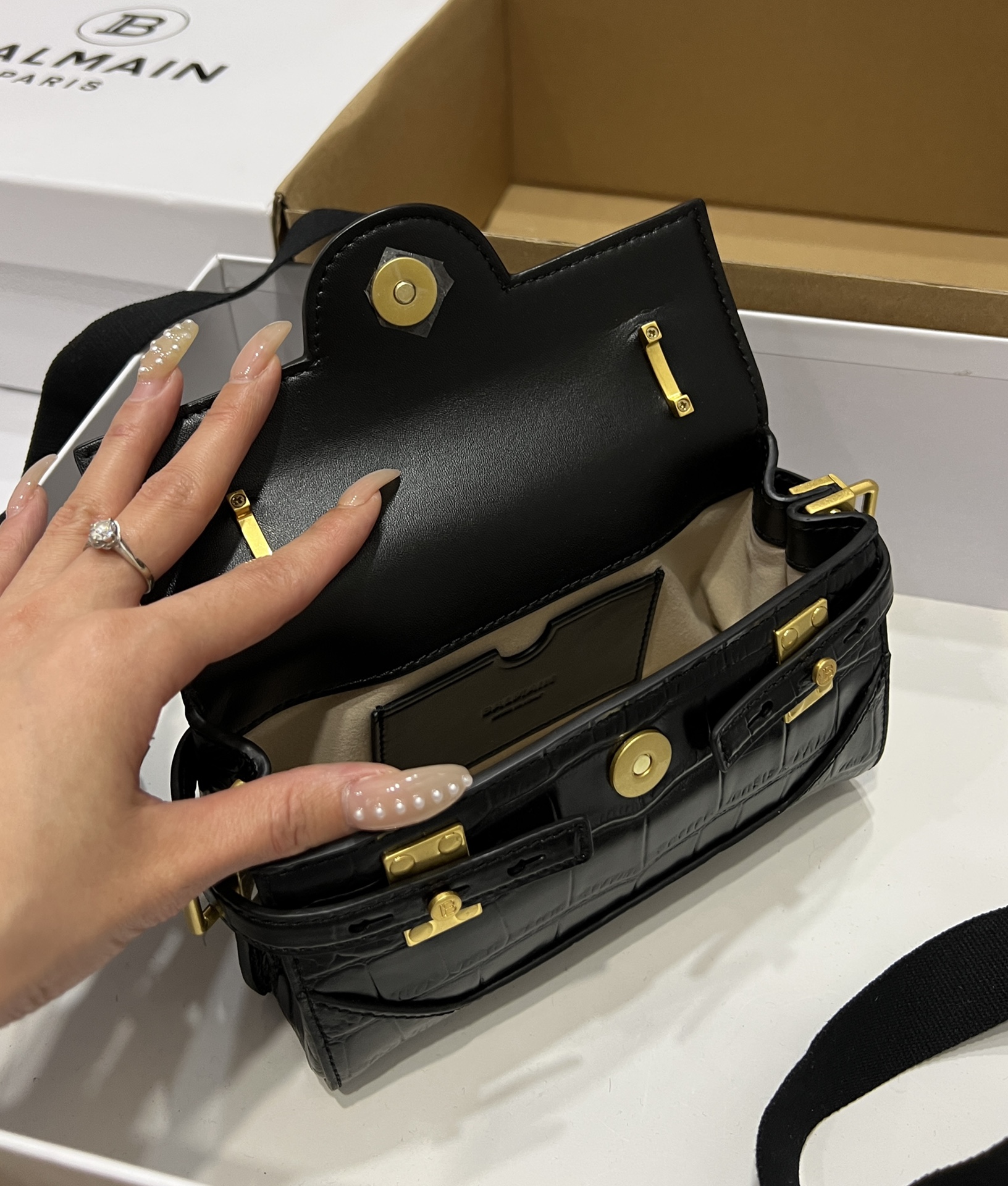 Balmain B Buzz 19 Hand Bag In Black Leather BALMAIN  0169