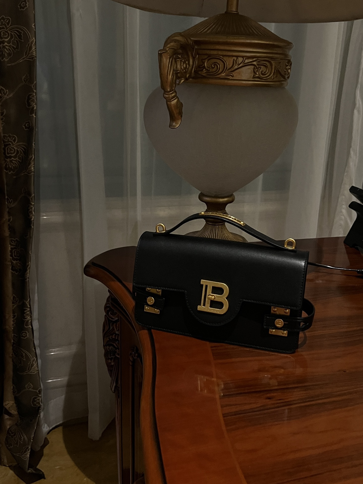 BALMAIN Women Smooth Leather B-Buzz 24 Bag-Black BALMAIN  0179
