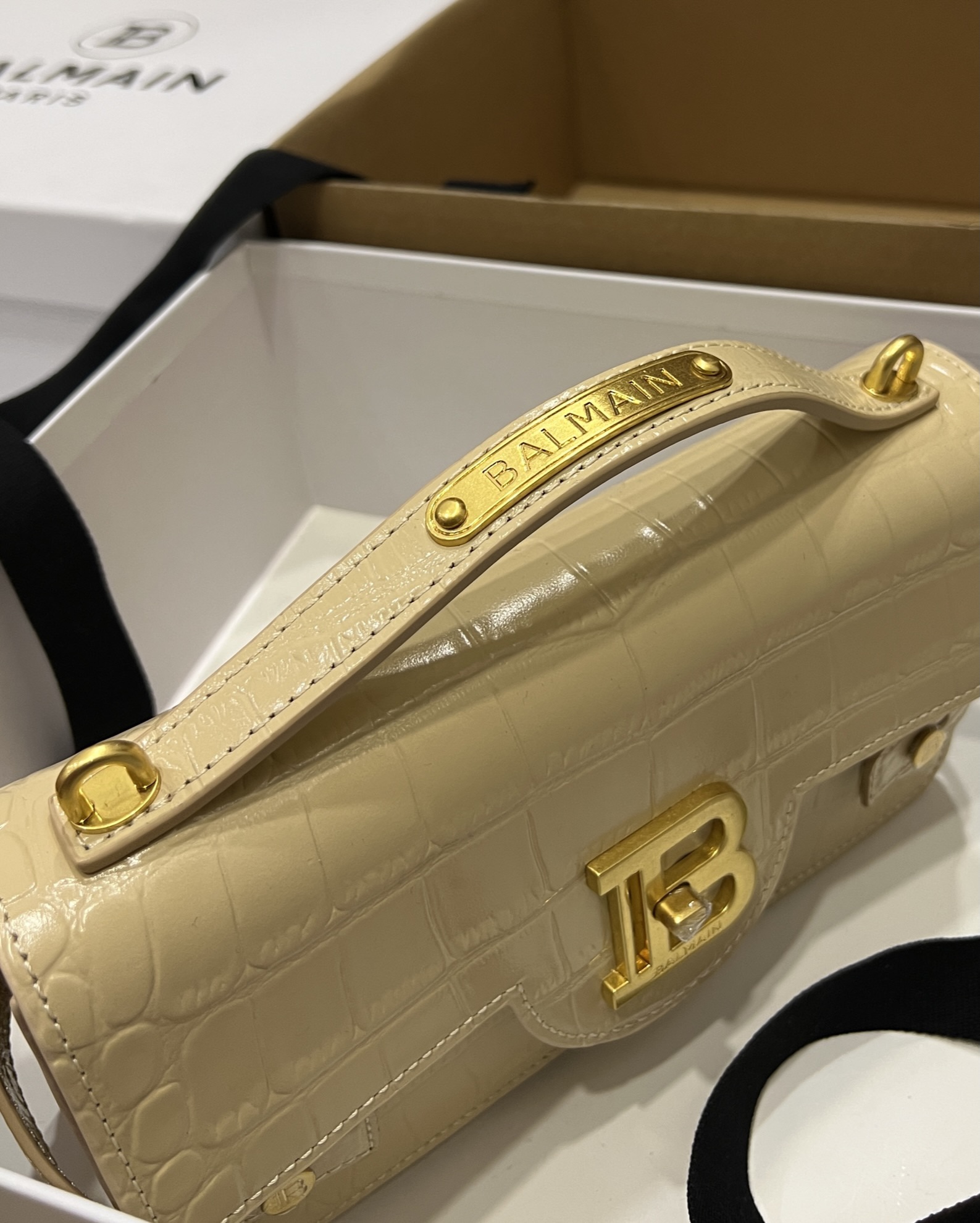 BALMAIN  B-Buzz 19 Crossbody - Balmain - Leather - Beige