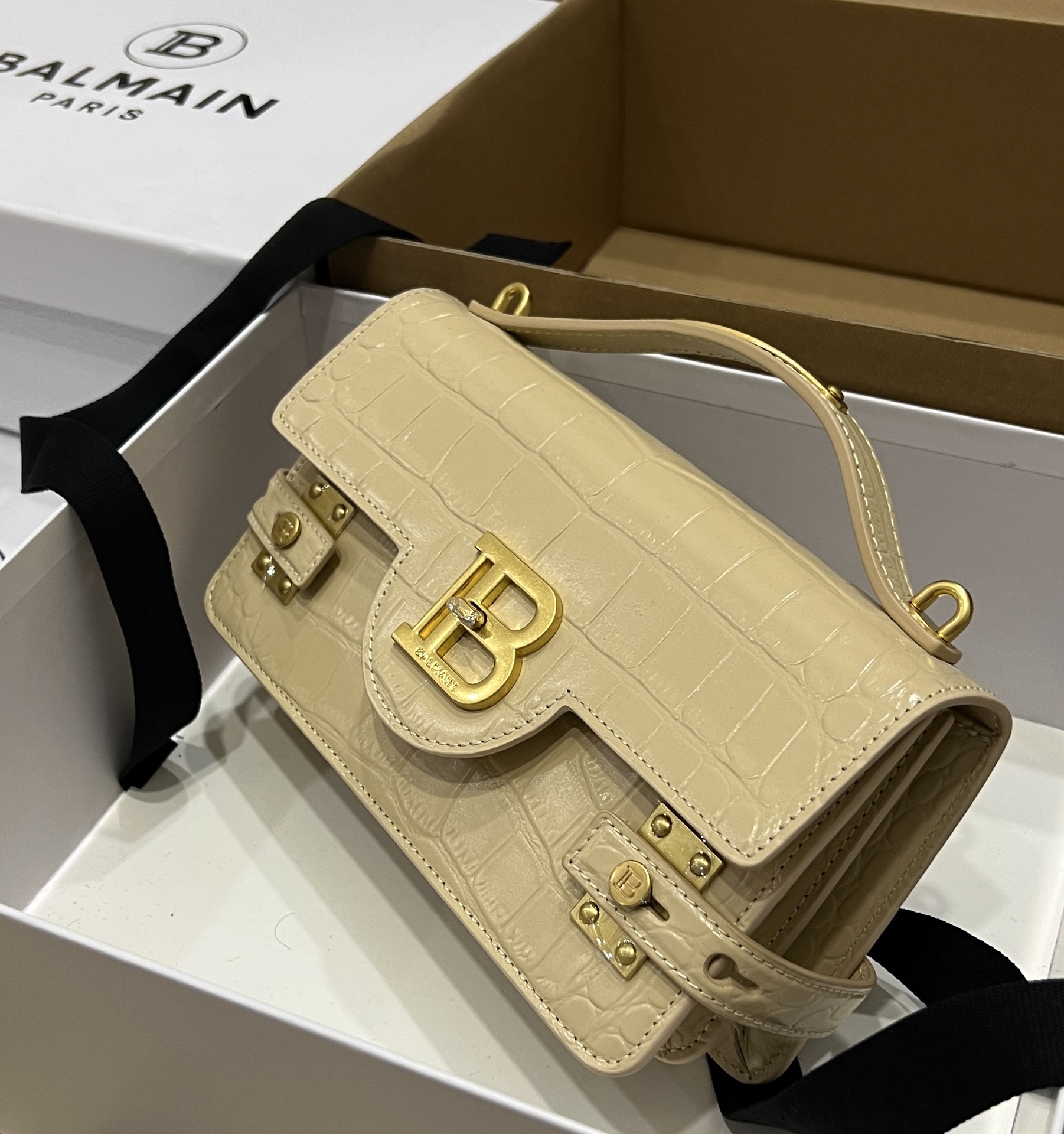 BALMAIN  B-Buzz 19 Crossbody - Balmain - Leather - Beige