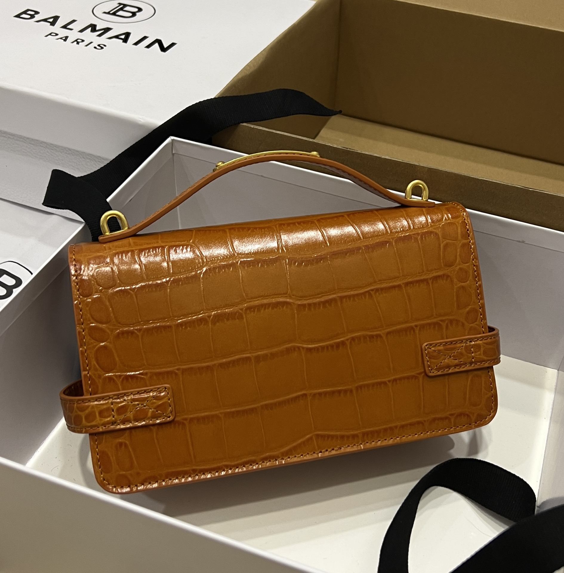 Balmain Smooth leather B-Buzz 24 bag red brown - Women | BALMAIN