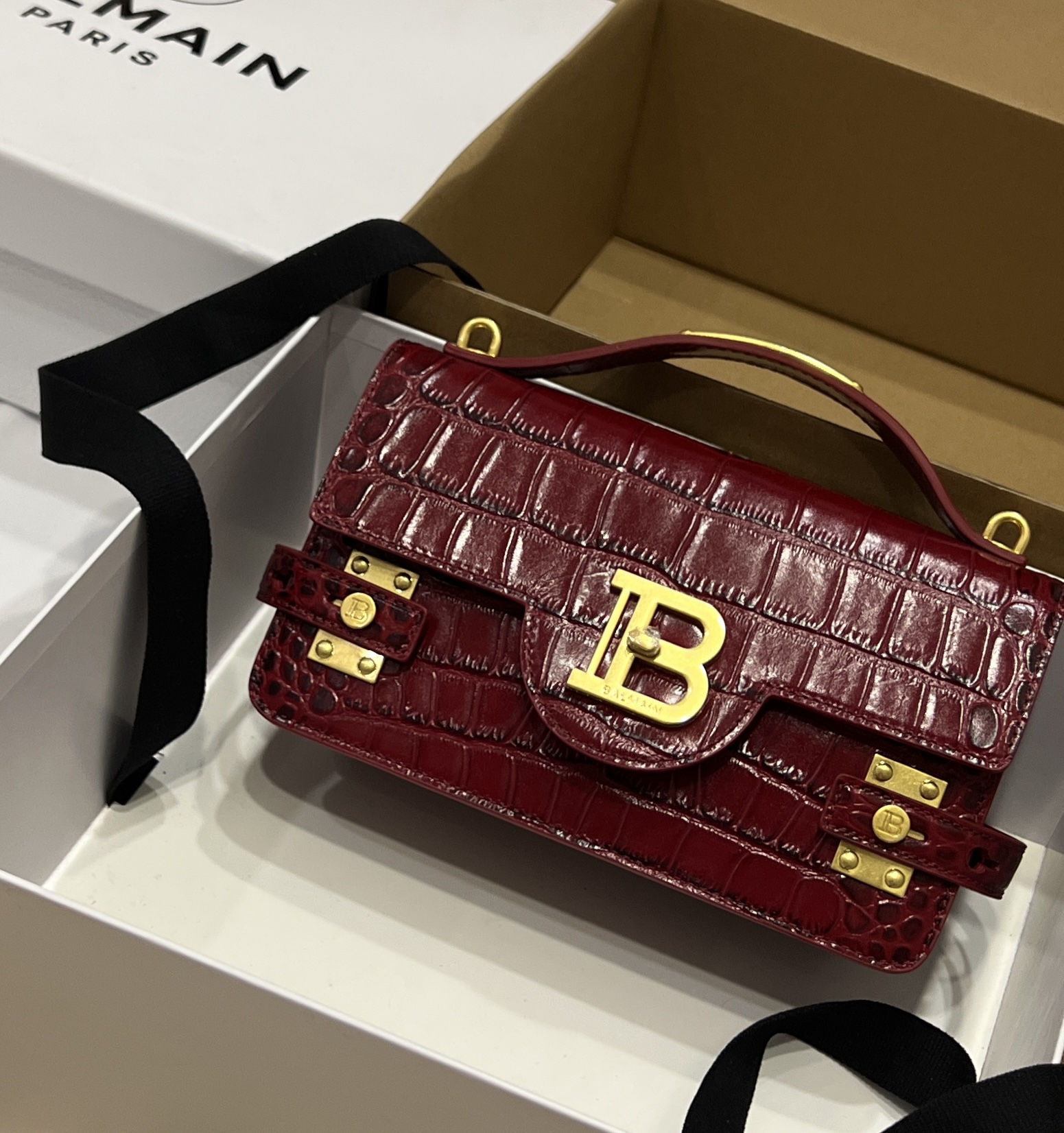 Balmain B-Buzz 24 Shoulder Bag | Red |