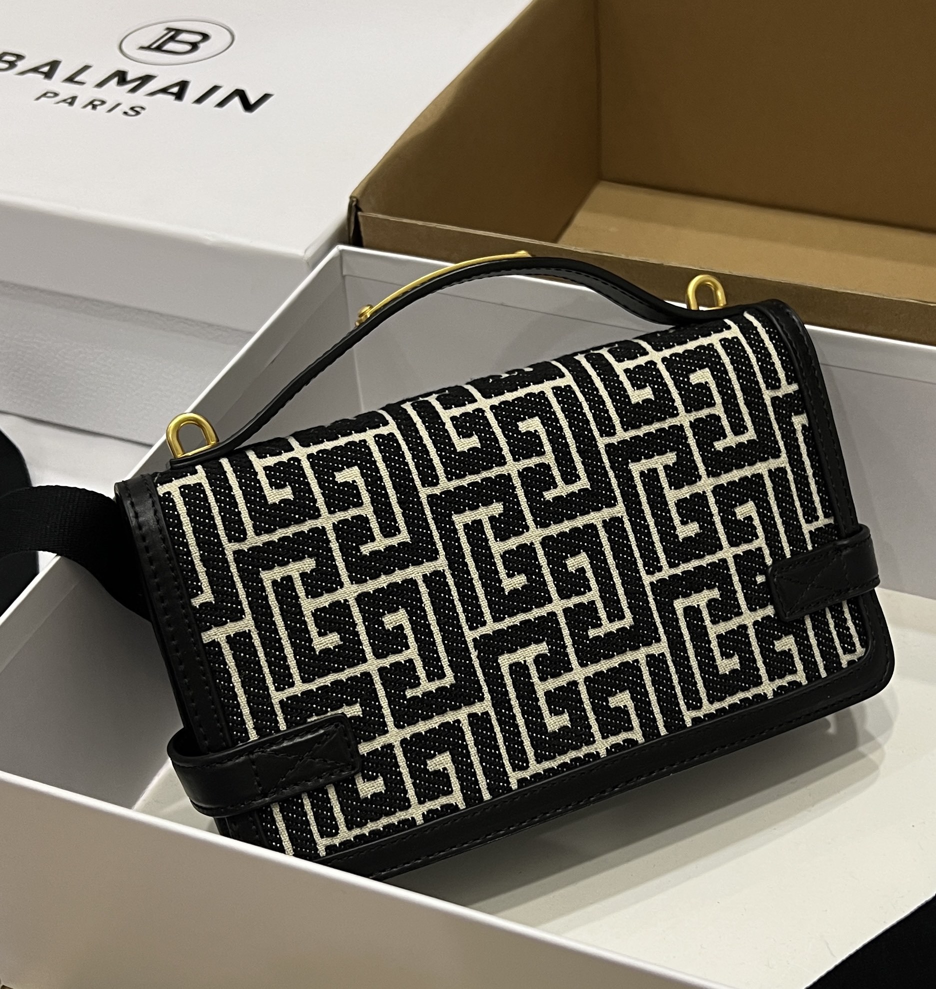 Balmain B-Buzz Shoulder 24 bag in calfskin and PB jacquard canvas