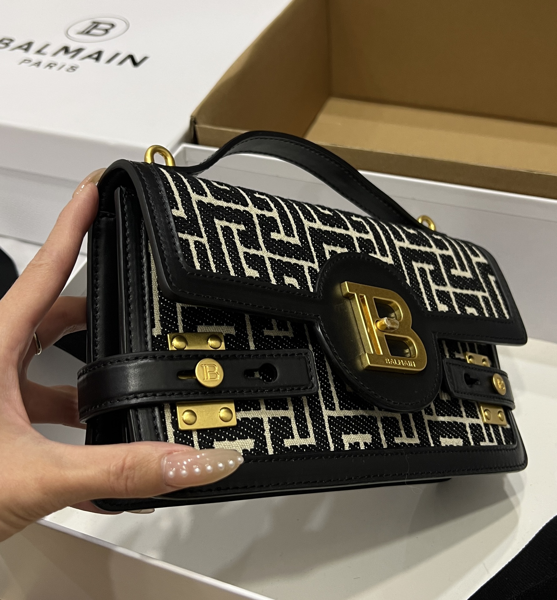 Balmain B-Buzz Shoulder 24 bag in calfskin and PB jacquard canvas