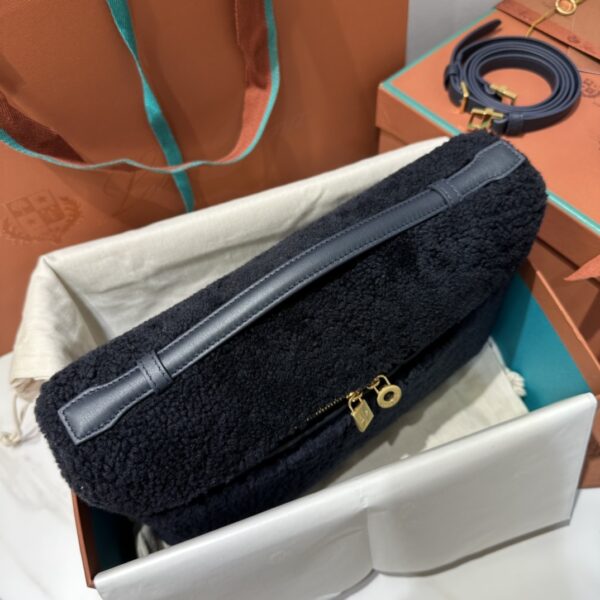 Loro Piana Extra Pocket 19 Cashfur Smooth Bag In Carbon navy blue| ModeSens